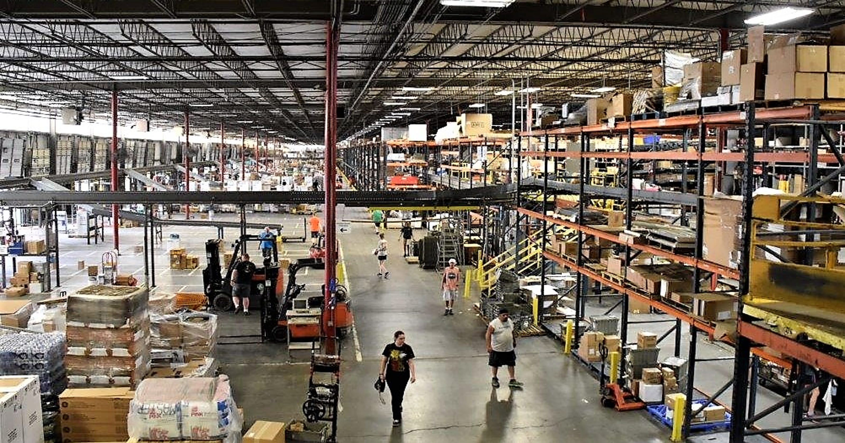 20 warehouse jobs open for 6 months at HouseHasson Hardware