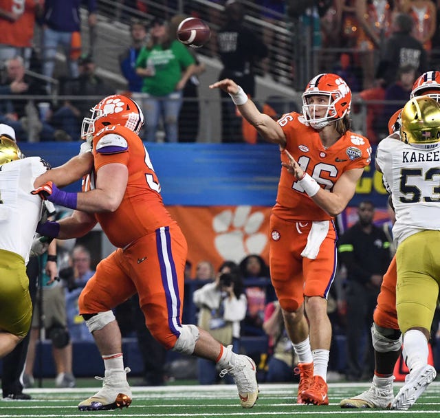 There Is A Science To Clemson Qb Trevor Lawrences Spiral