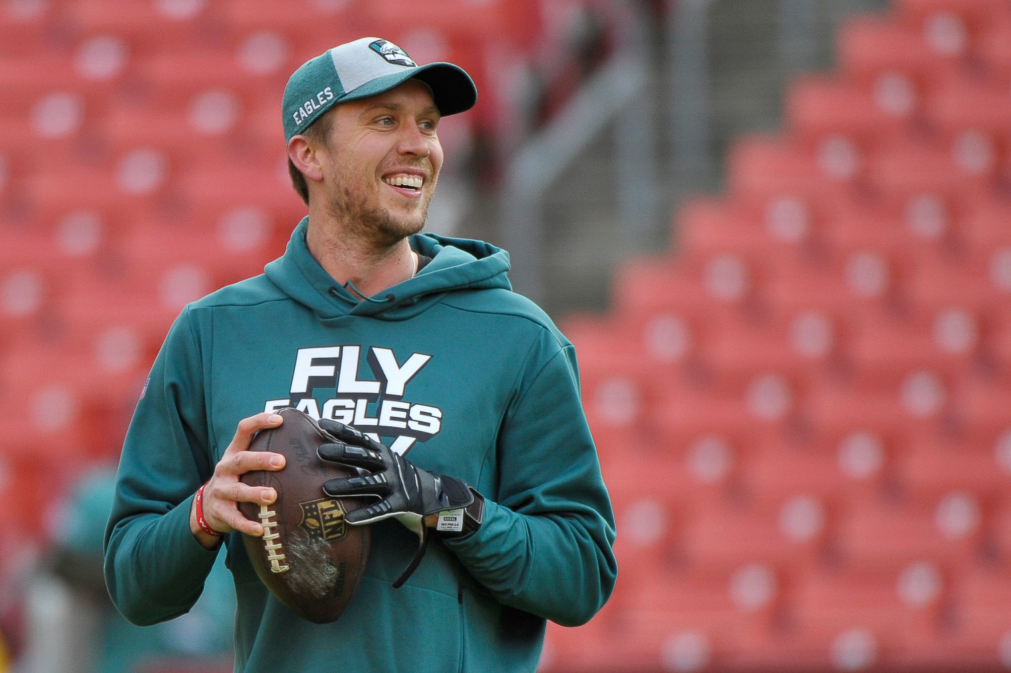 Eagles-Nick Foles Matchup Set; Team Signs A Quarterback