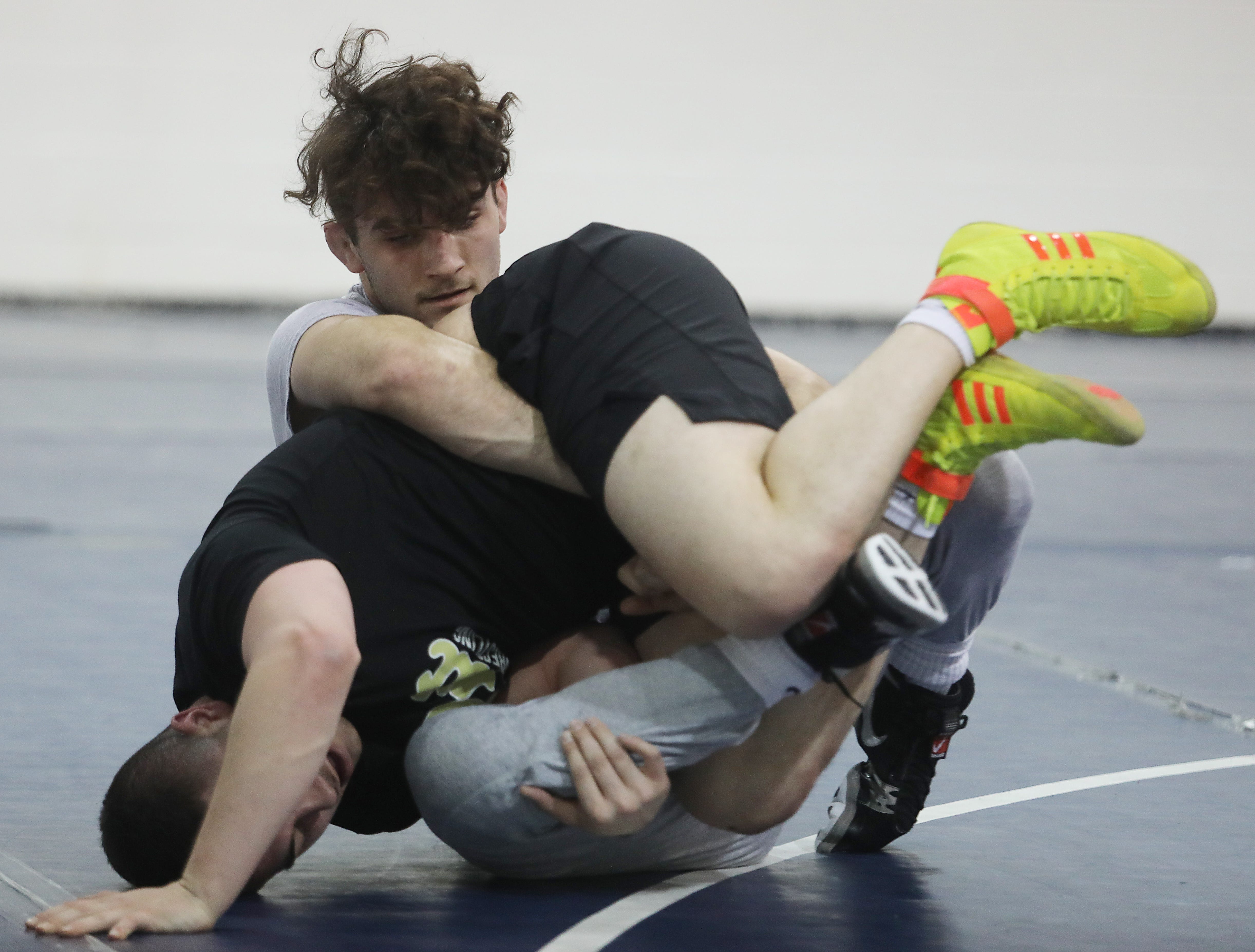 Bergen Catholic Wrestling Former Wrestler Fights For Place On Mat