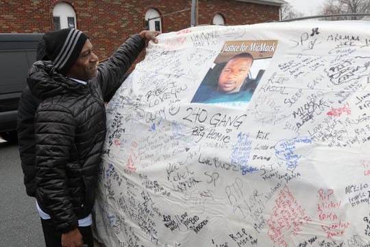 Hundreds Mourn Jameek Lowery In Paterson Nj At Funeral - 