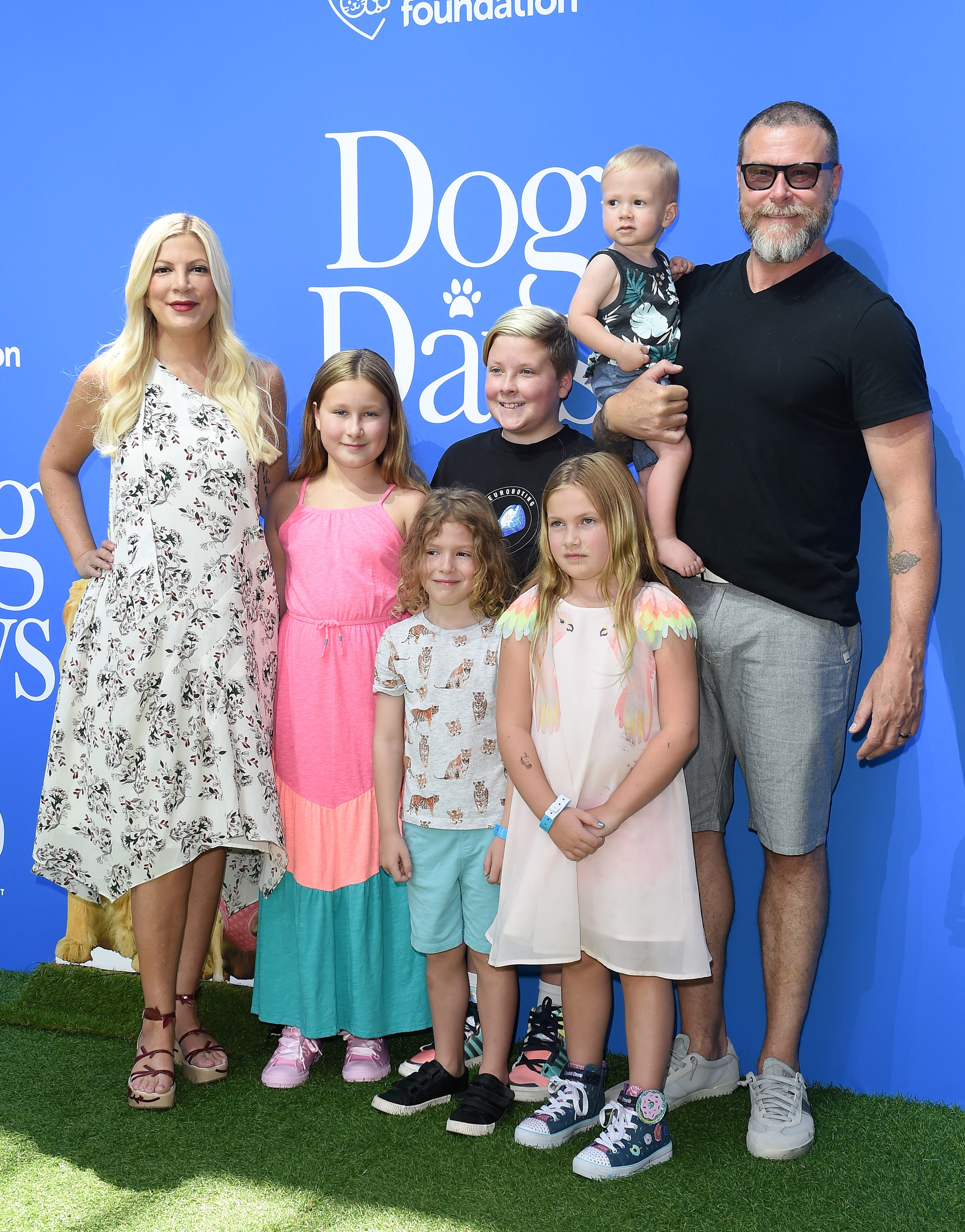 Tori Spelling S Husband Dean Mcdermott Slams Body Shaming His Kids