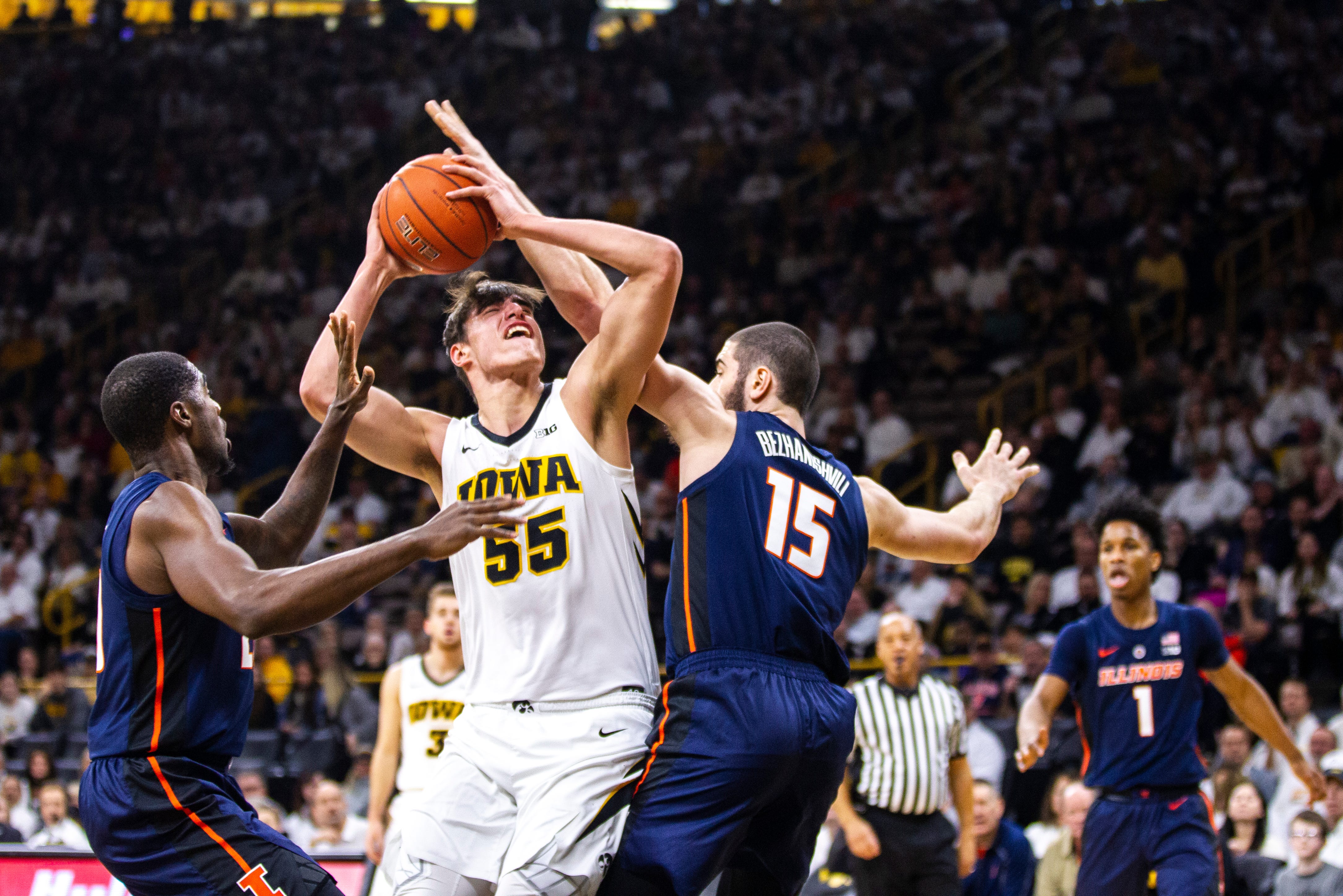 Photos: Iowa Hawkeyes Men's Basketball Vs. Illinois Fighting Illini