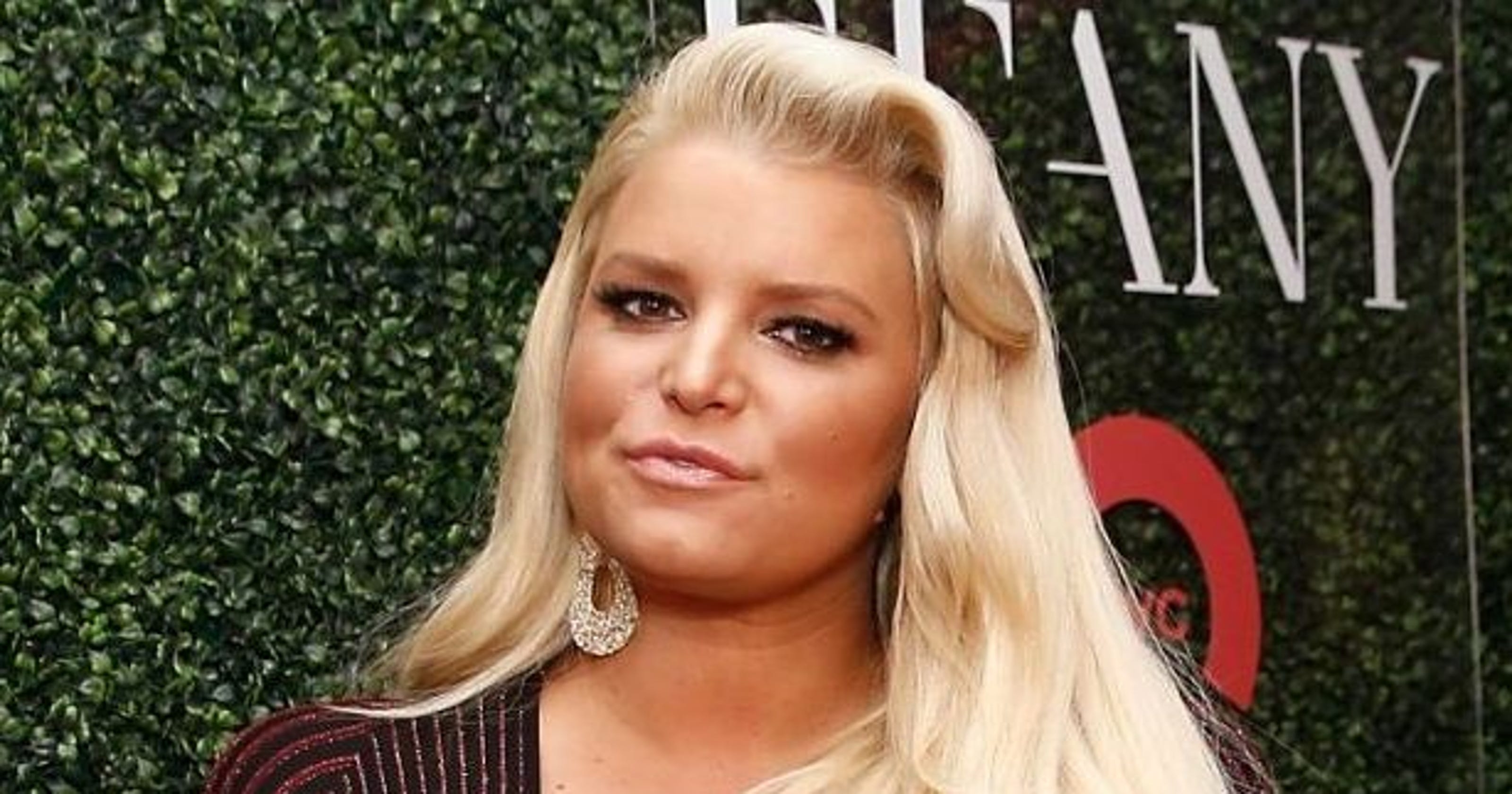 What Does Jessica Simpson Do Now