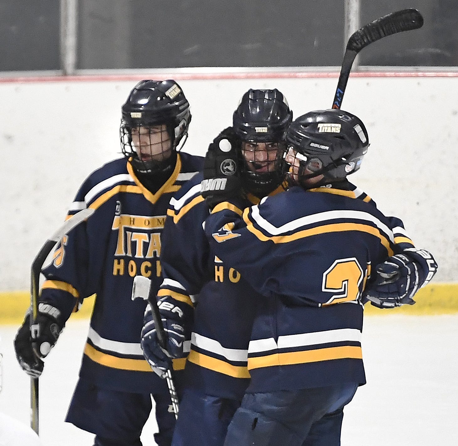 High School Hockey: Webster Thomas Reaches State Class B Semifinals