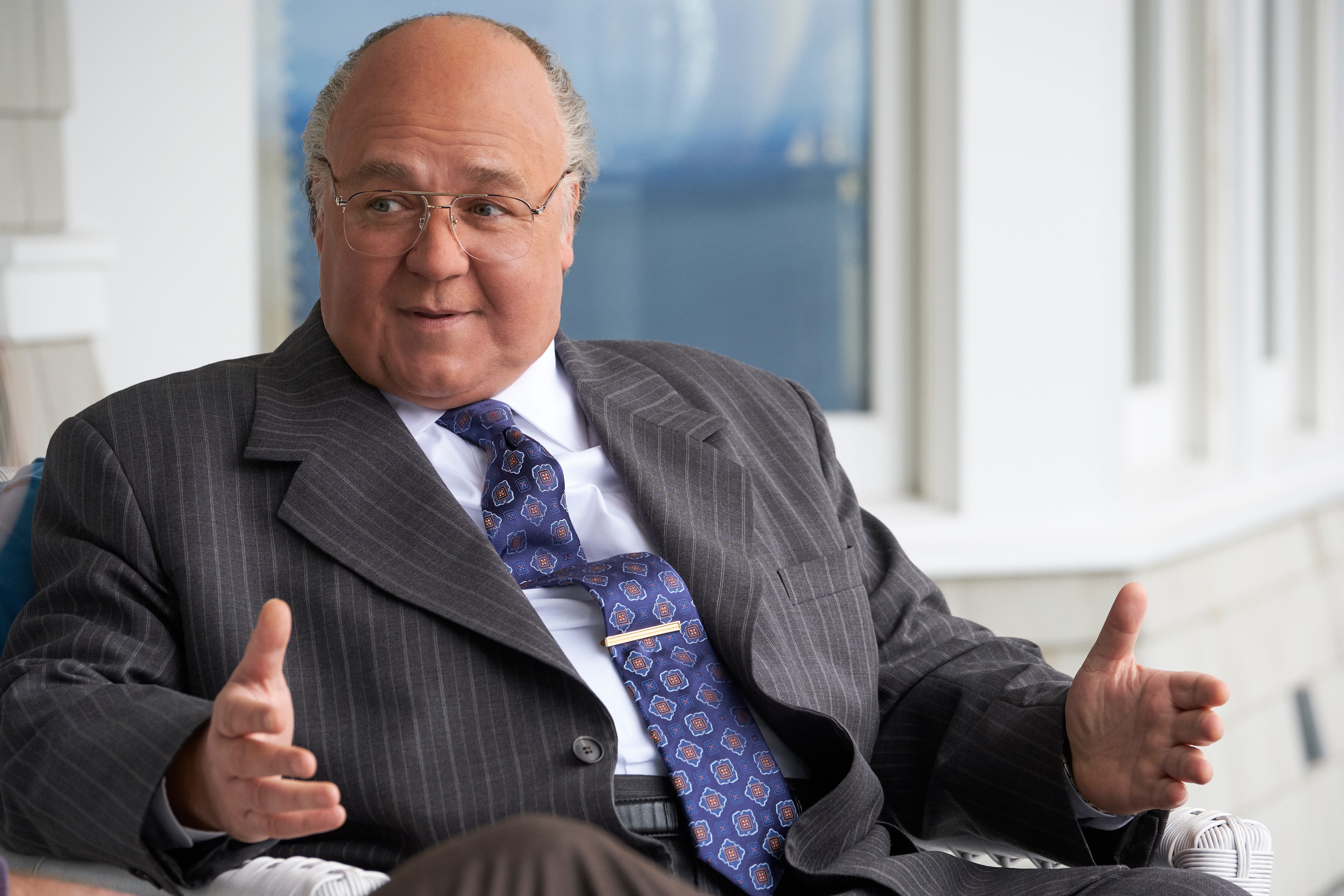 Russell Crowe S Transformation Into Roger Ailes Is Jaw Dropping
