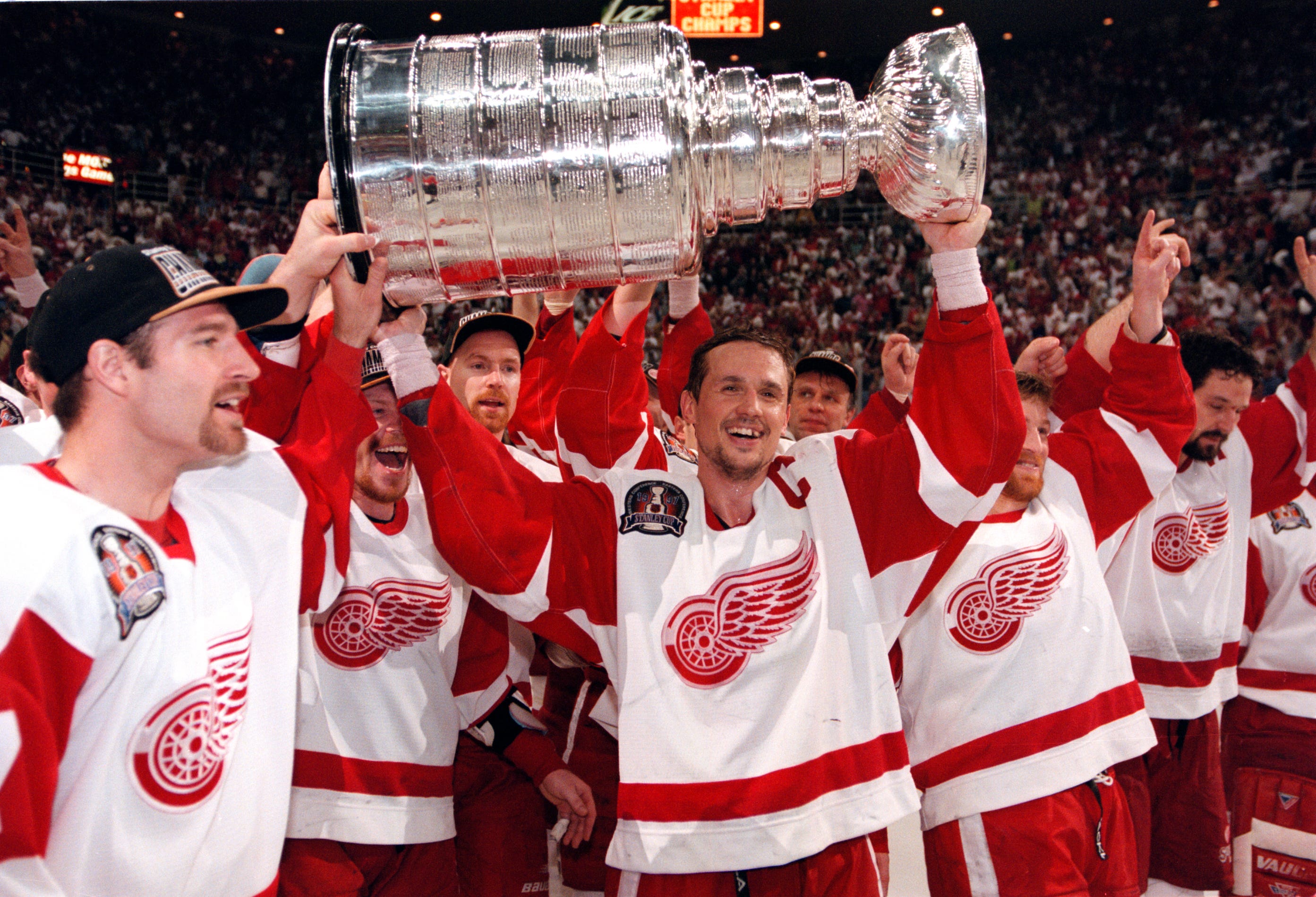 Detroit Wings ranked fifth, seventh among NHL