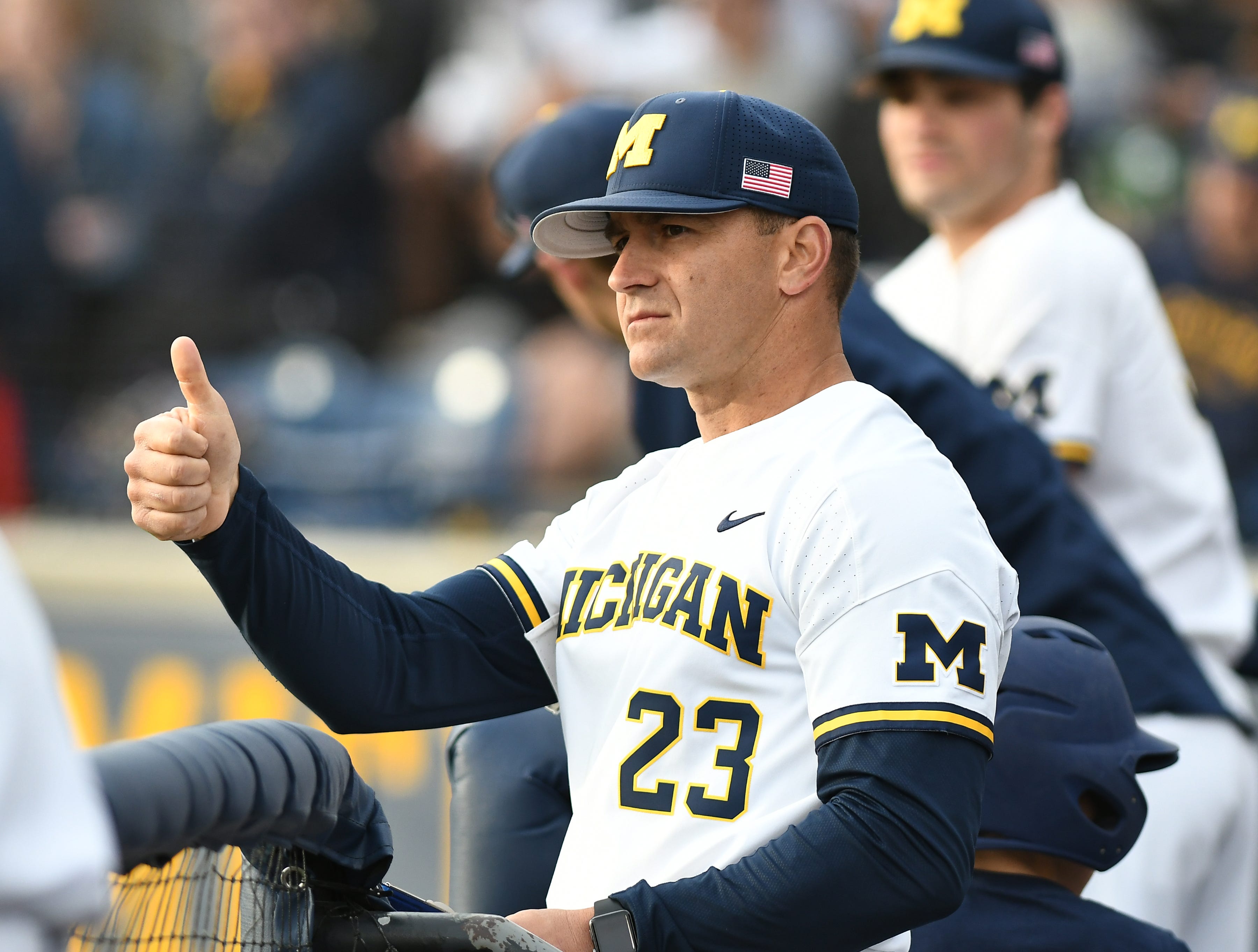 Hours before CWS debut, Michigan's Erik Bakich named college baseball coach  of the year