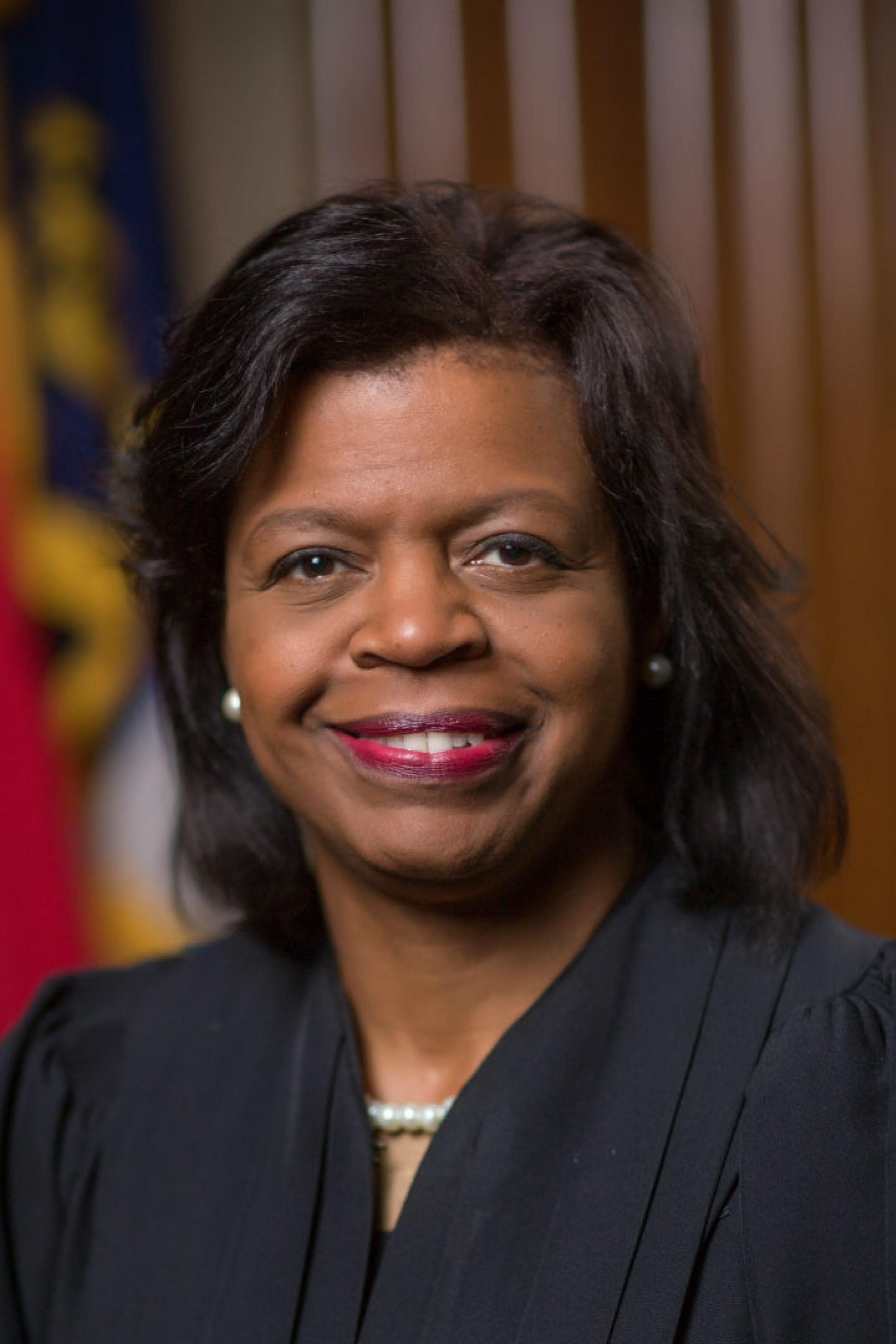 the current chief justice of the supreme court is