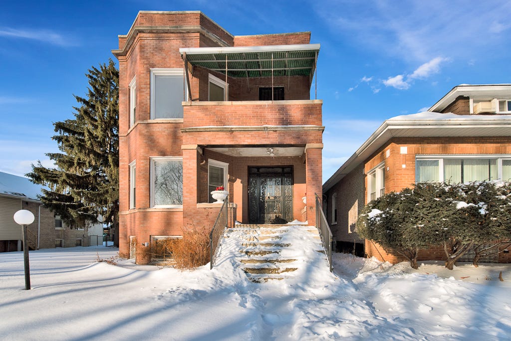 Al Capone Home For Sale In Chicago See The Photos   520b385b E6cb 48eb A1ff D05922beccb5 PDS 9375 