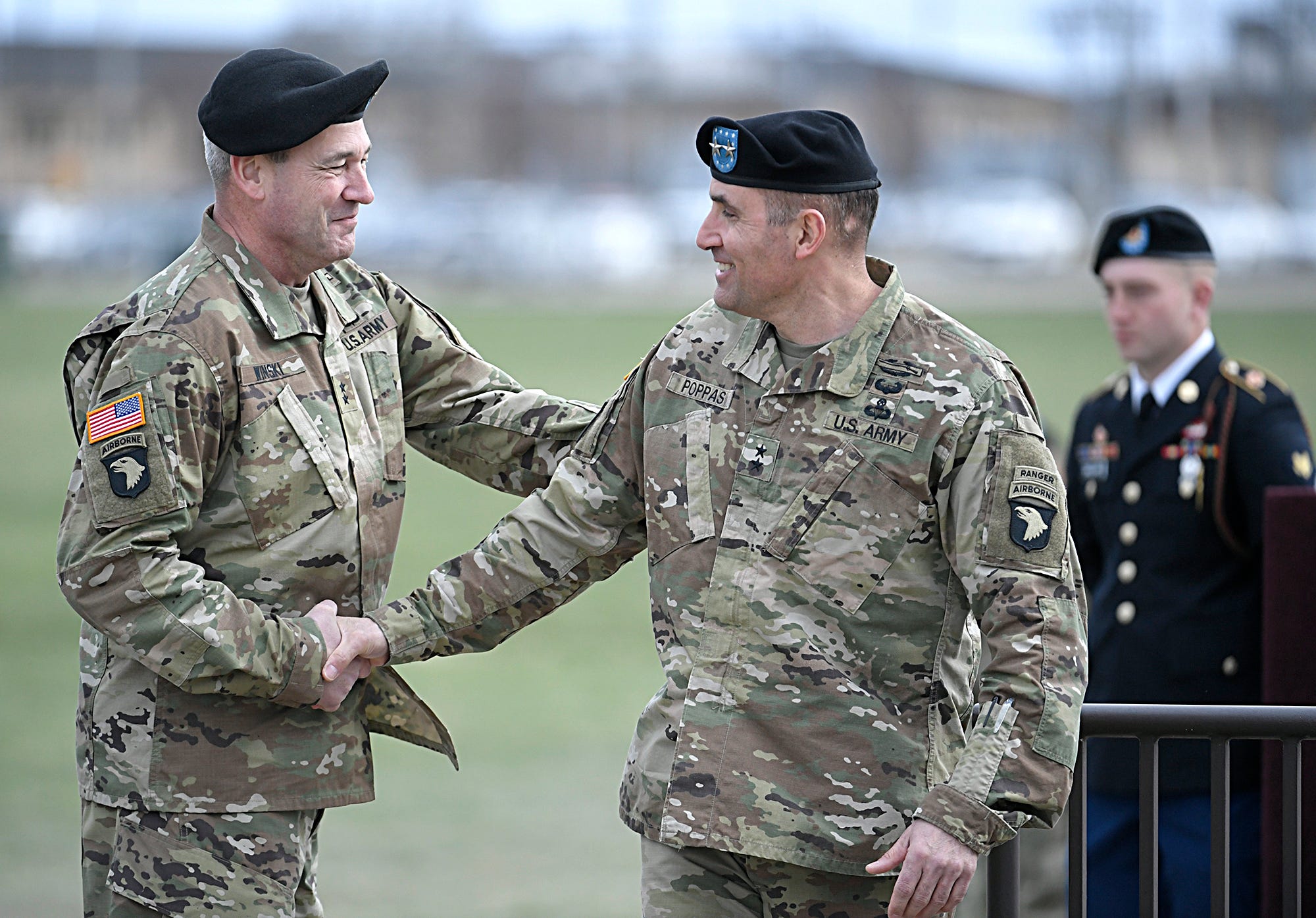 101st Airborne Division Air Assault Change Of Command Ceremony   Abf90ef2 B456 4b56 9c13 54657f1136bb Fort 01a 