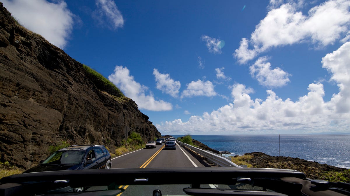 Scenic Drive in Hawaii - one of the world's best road trips. cars