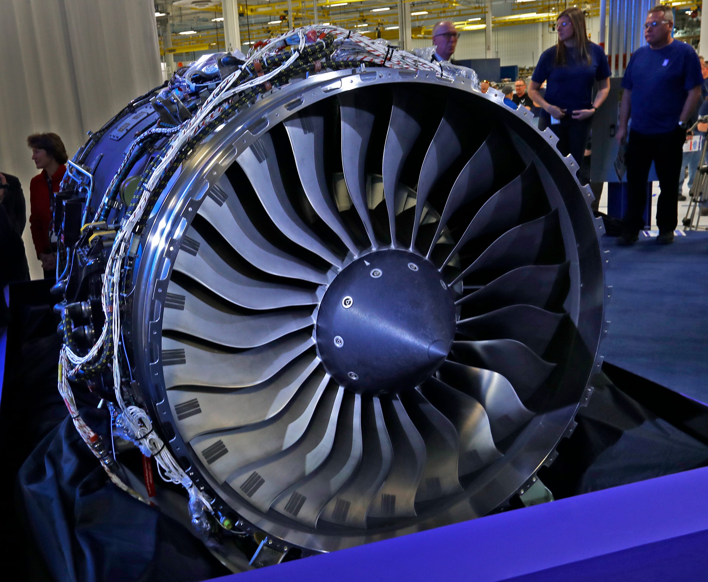 Rolls-Royce Builds Excitement For Building Bomber Engine