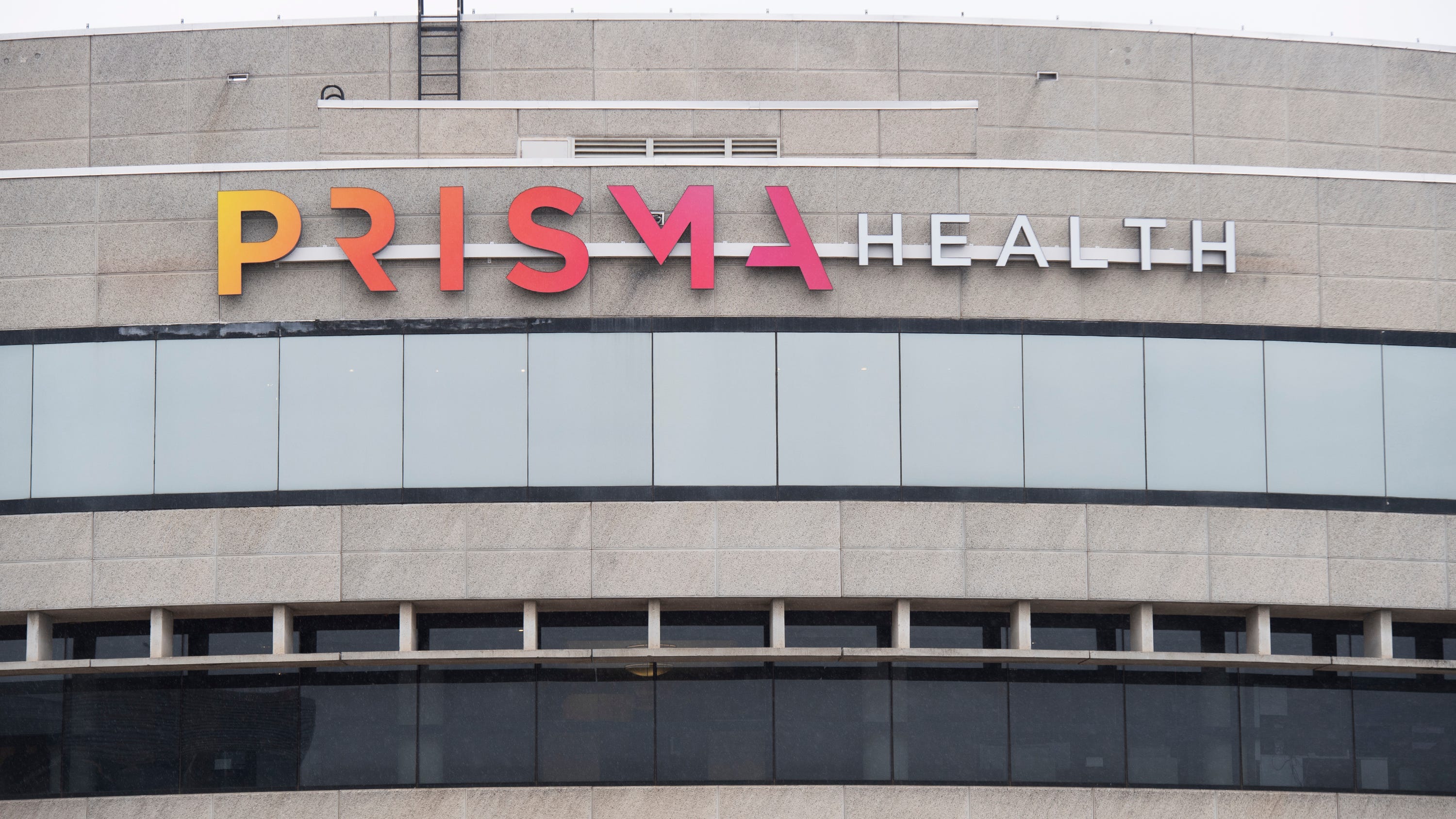 Who owns Prisma hospital?