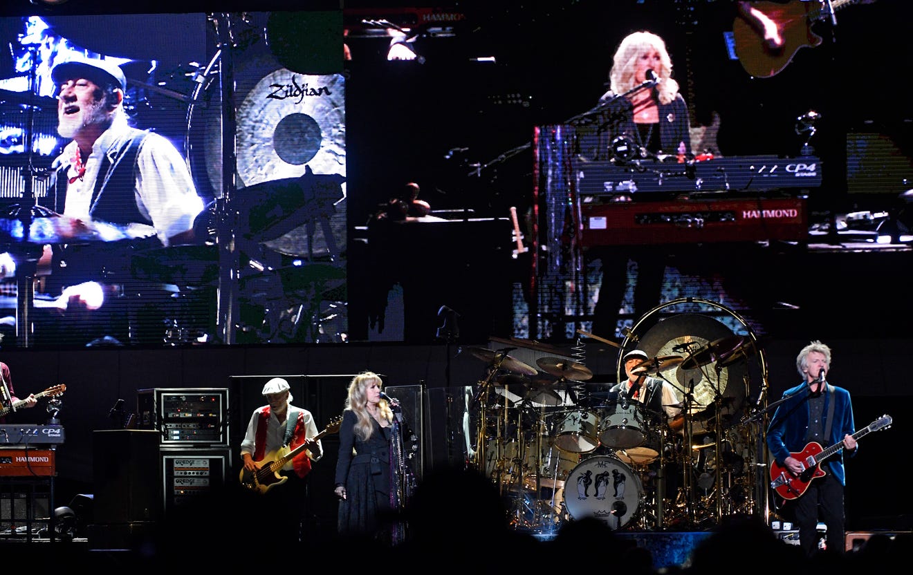 Fleetwood Mac in Nashville Stevie Nicks, Christine McVie shine