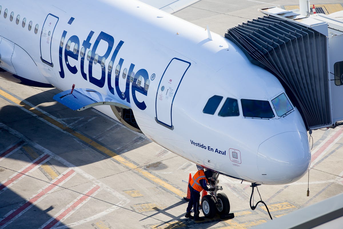 jetblue overhead luggage