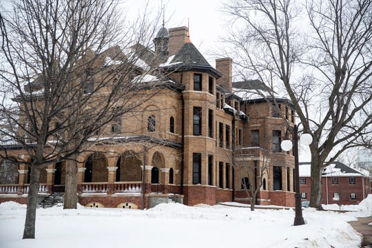 Iowa flooding evacuation disabled residents Glenwood Resource Center