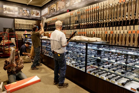 Dicks Sporting Goods Will Stop Selling Guns At 125 Stores 0569