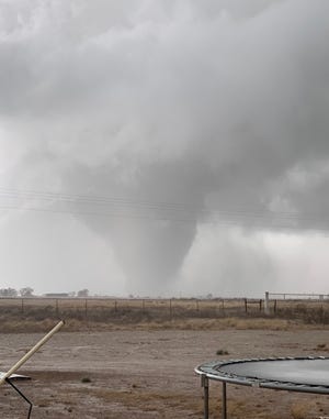 new mexico weather tornado damages 10 homes in dexter hagerman new mexico weather tornado damages 10