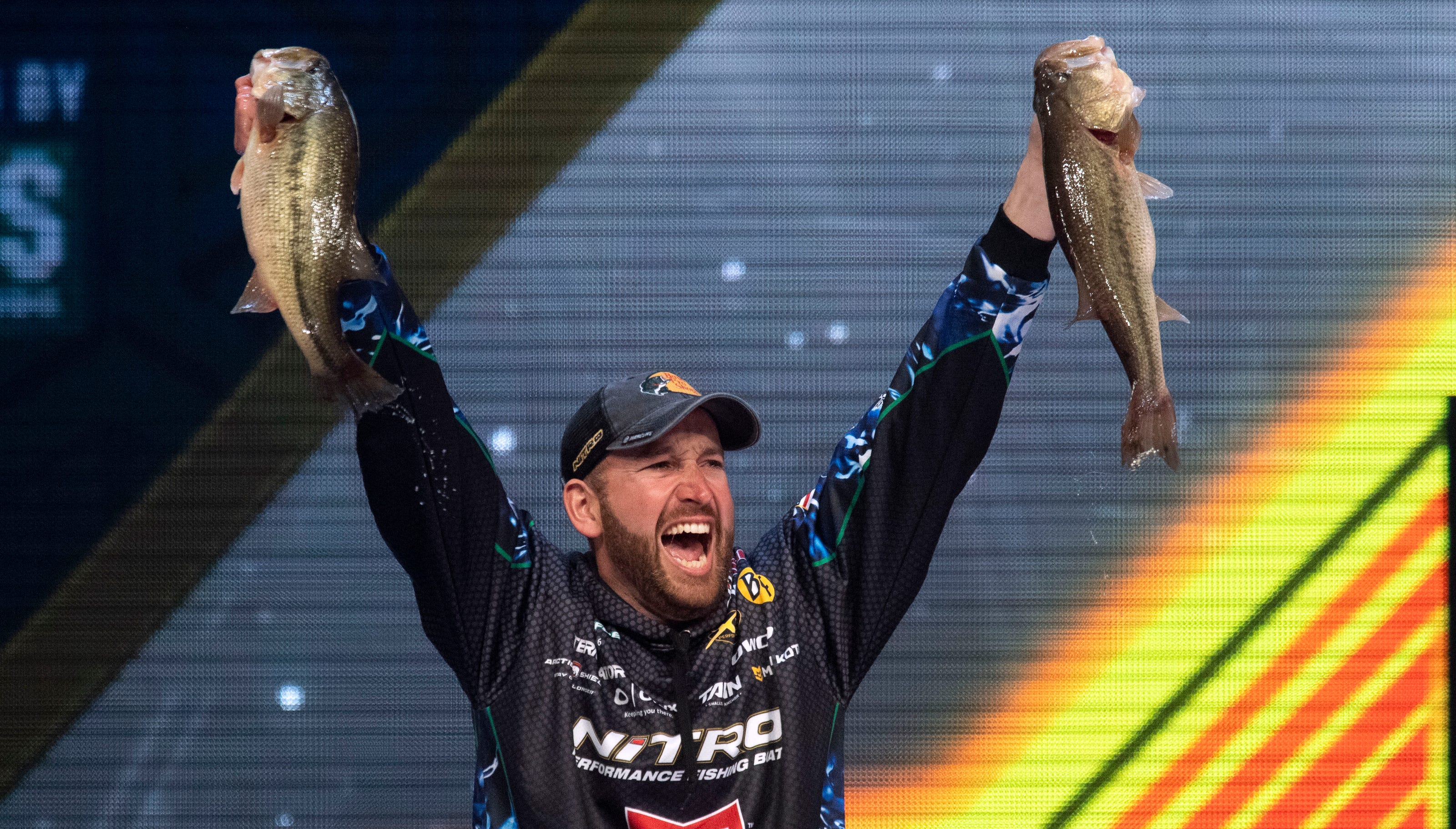 Bassmaster Classic Ott DeFoe wins in Knoxville competition