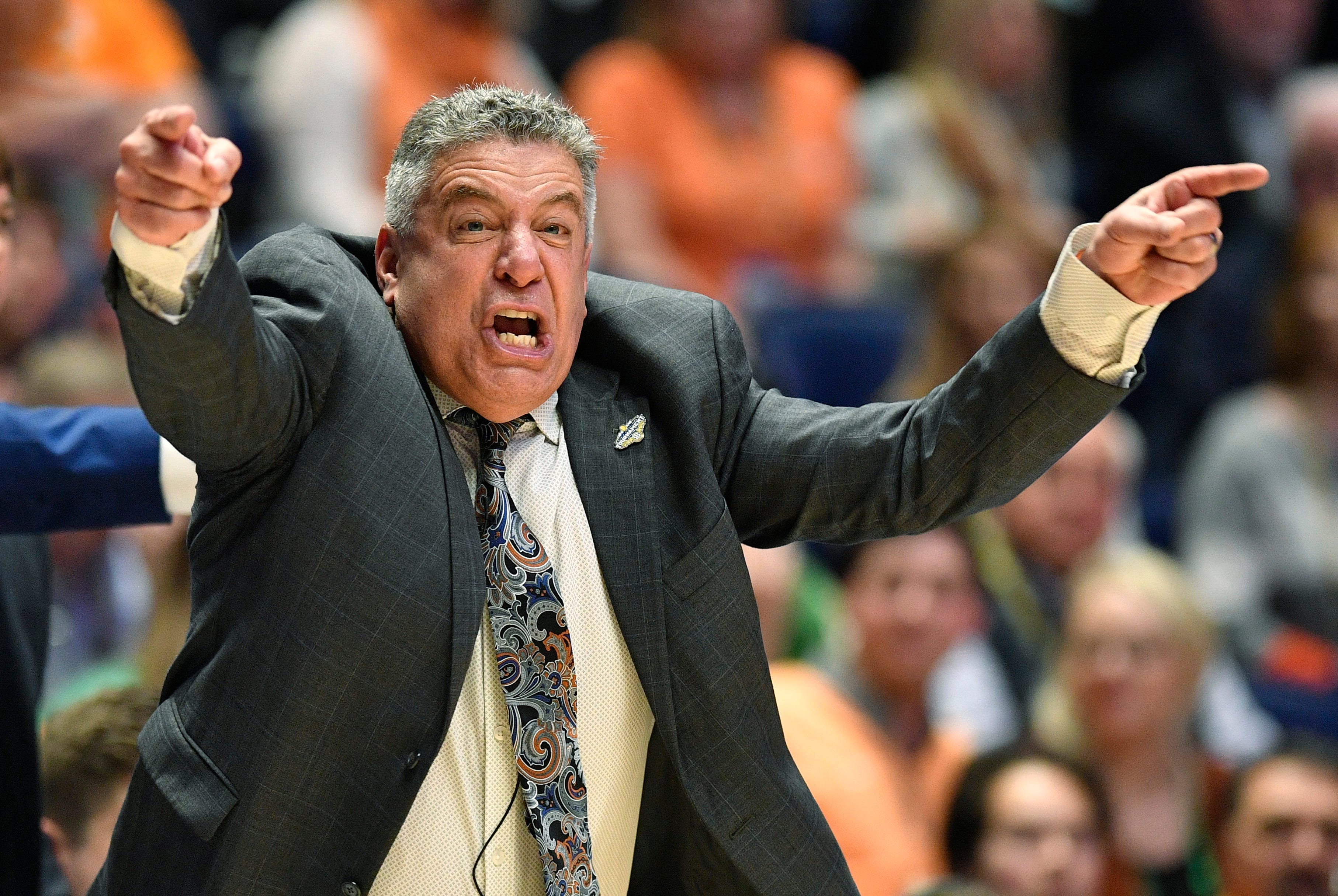 A Look At The Auburn Men's Basketball Coaching Staff