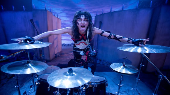 Tommy Lee (Colson Baker) lives a wild daily life on the road as the drummer of Motley Crue.