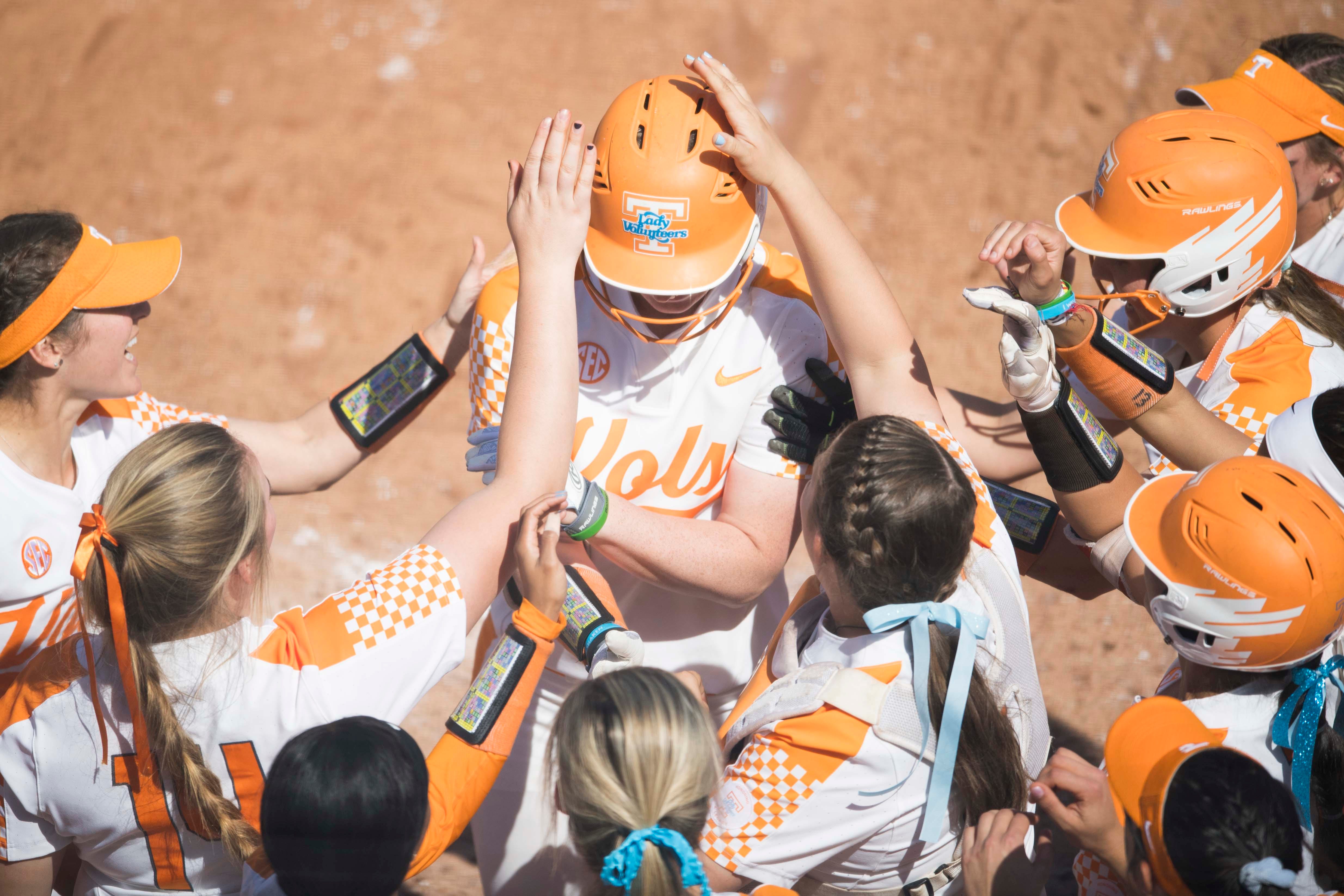 NCAA Softball Super Regional Tennessee Lady Vols Eliminated By Florida   Fb0d2349 Fd17 4dbe Af45 68f0e56db851 Soft0323 0256 