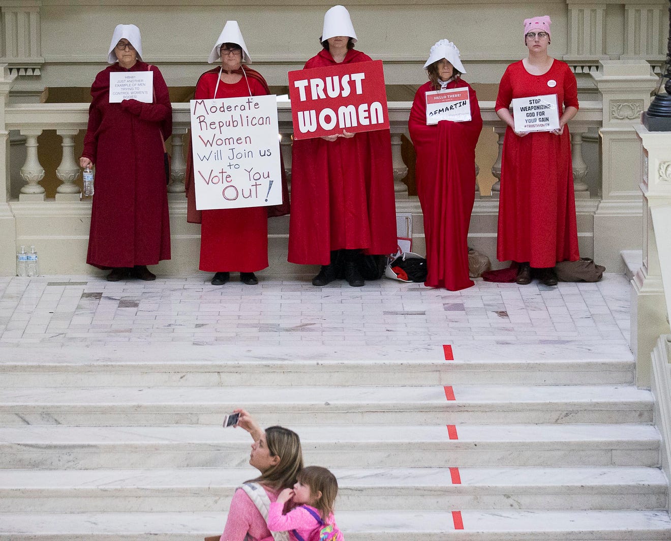 'fetal heartbeat' abortion bill goes to Gov. Brian Kemp