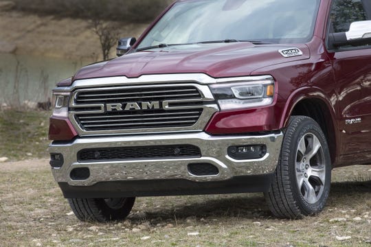 Fiat Chrysler Sales Fall 3 Gm Down 7 Through March