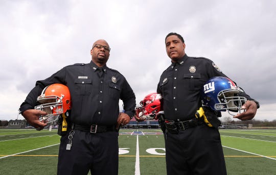 Former Nfl Players Find Second Careers As Louisville Police