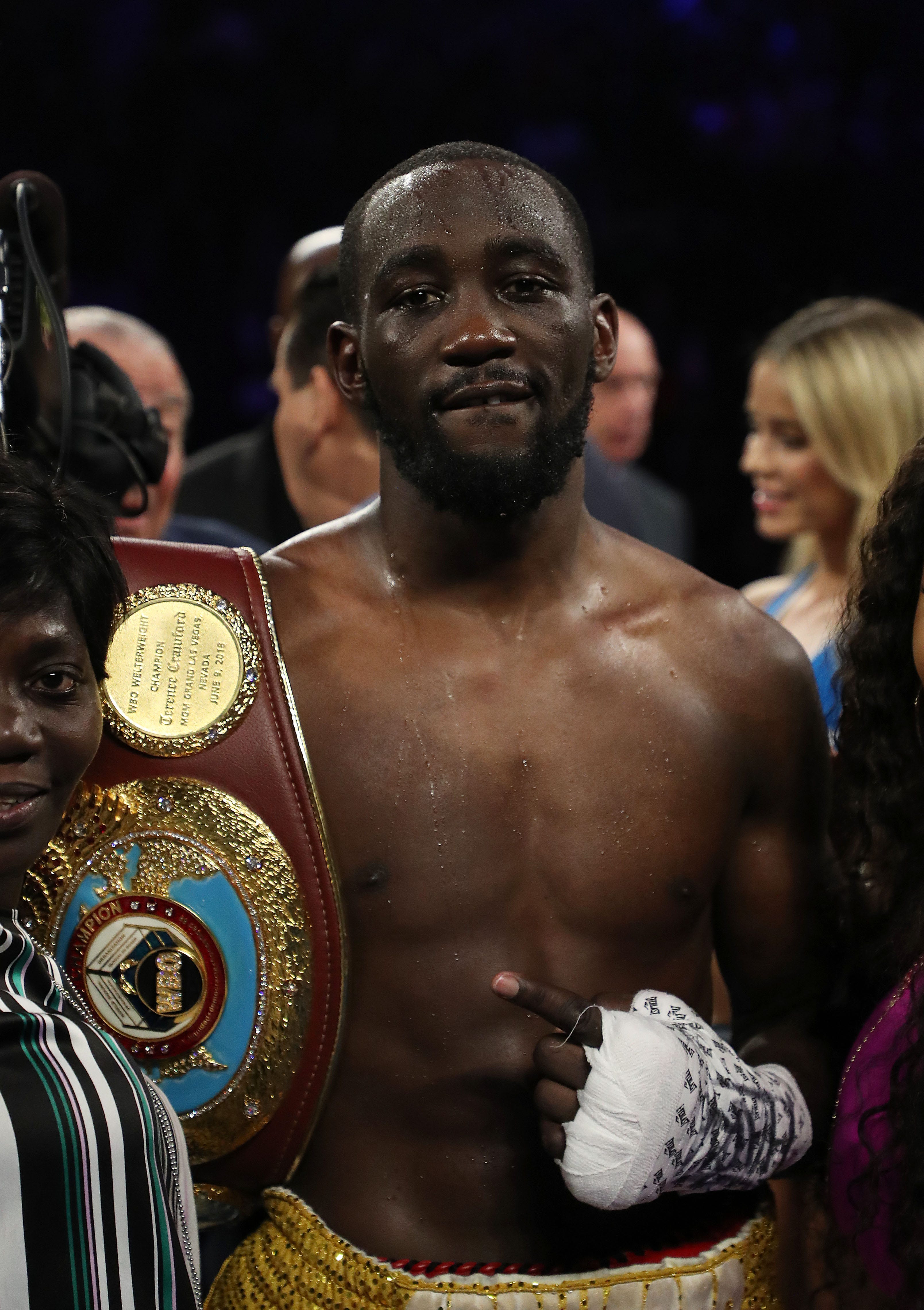 Terence Crawford Wins World Welterweight Championship Bout Against Amir Khan Viralbuzfeednews