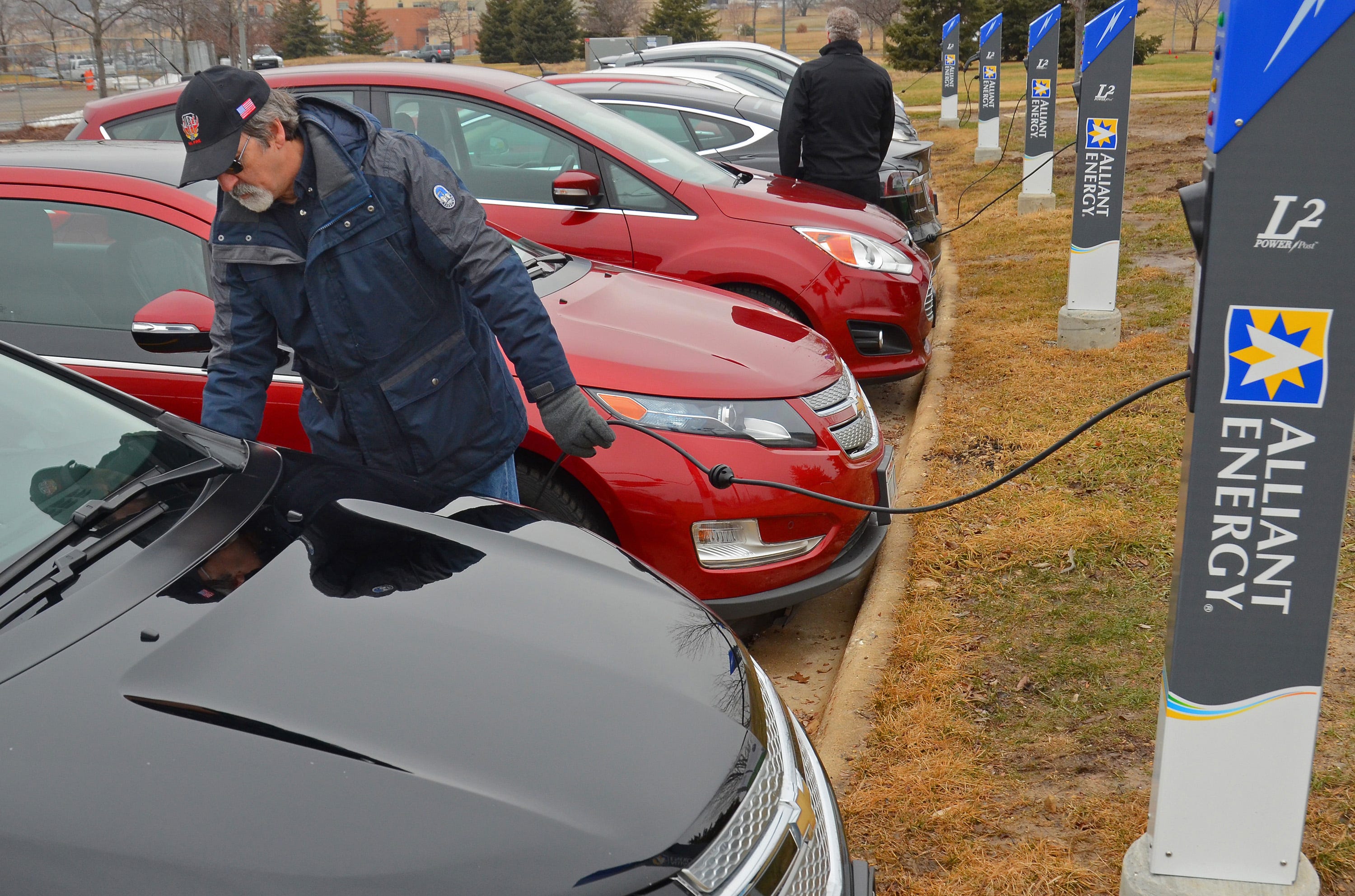 Assembly Gop On Earth Day Backs Electric Vehicle Charging Stations