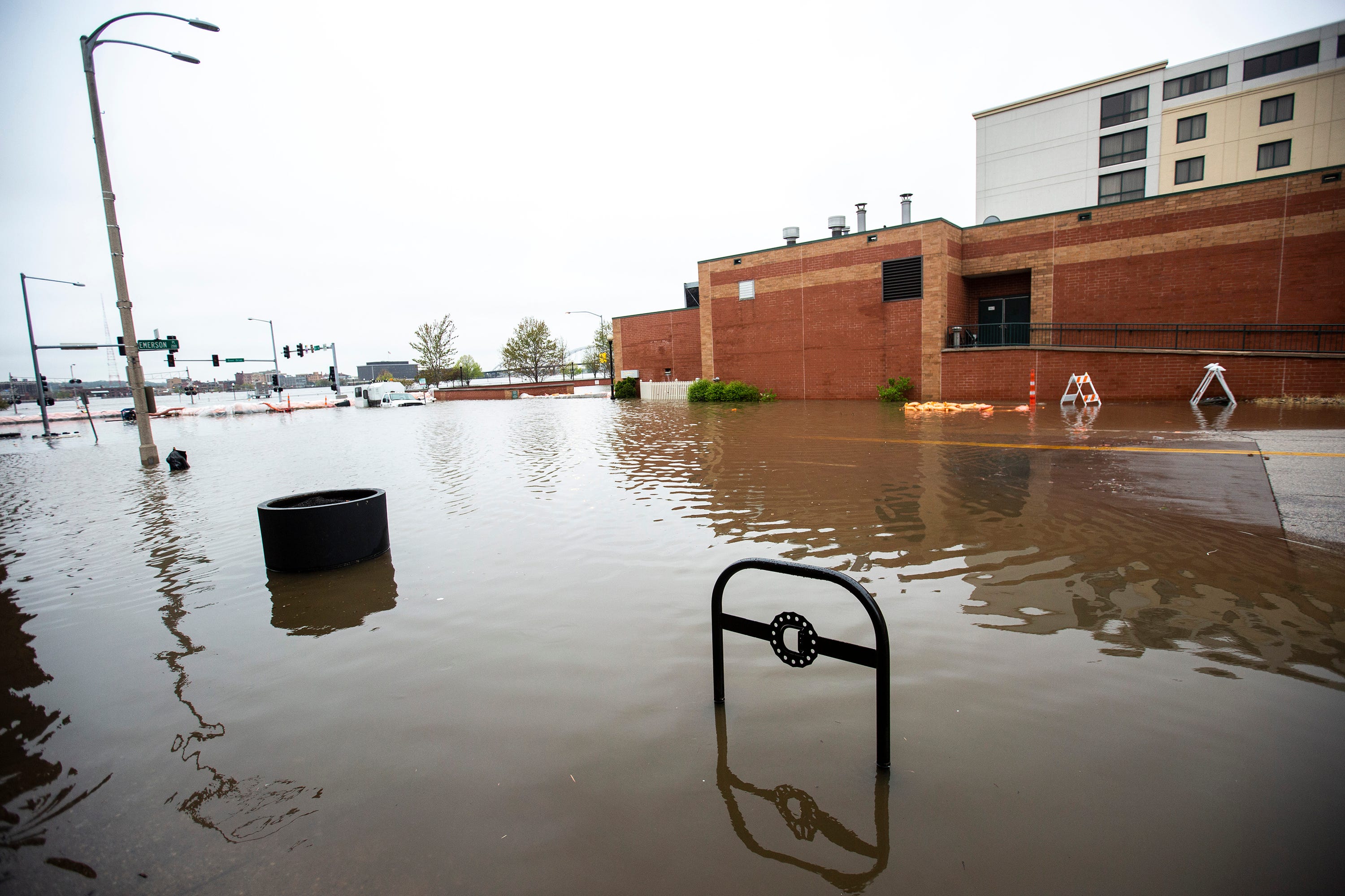 Davenport Flooding: Floodwaters Rush Into Downtown Davenport After ...