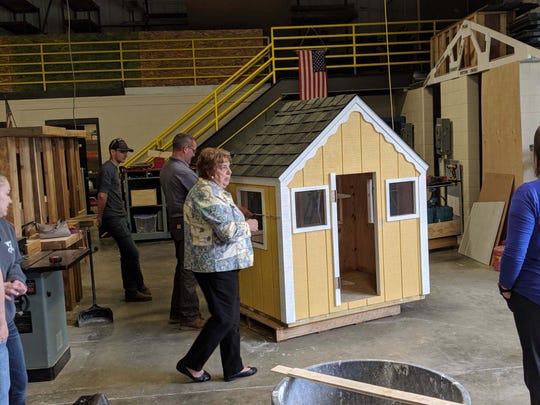 Vanguard students build playhouse for habitat for humanity raffle