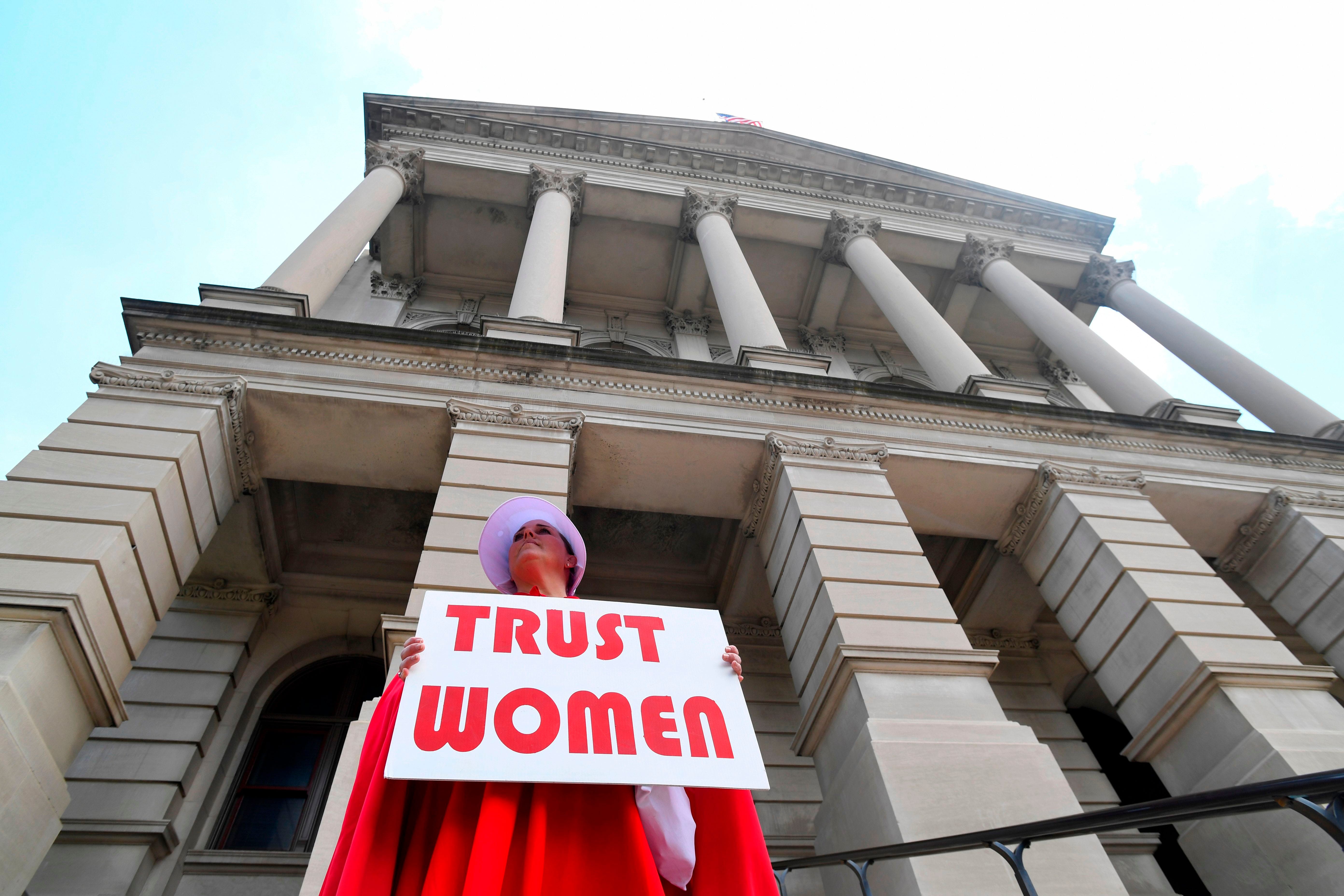 Abortion ban: Missouri lawmakers pass abortion law at 8 weeks pregnant