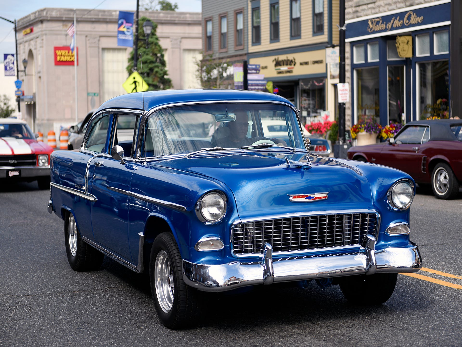 Classic cars line up Cruisin' Main Street event