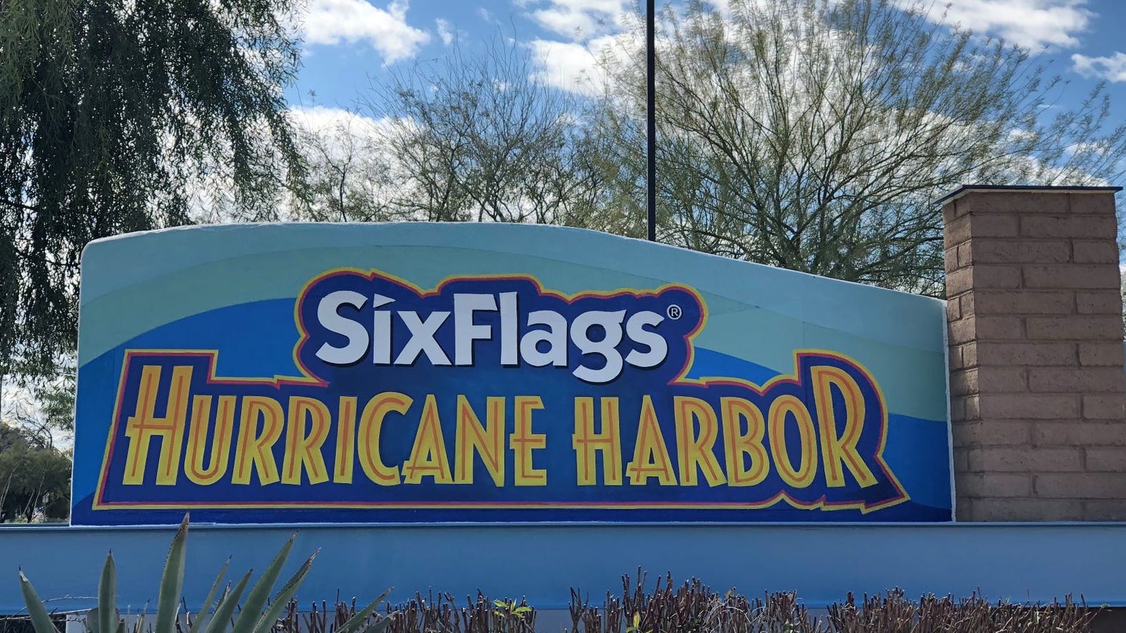 Todo lo que necesitas saber de Six Flags Hurricane Harbor en Phoenix