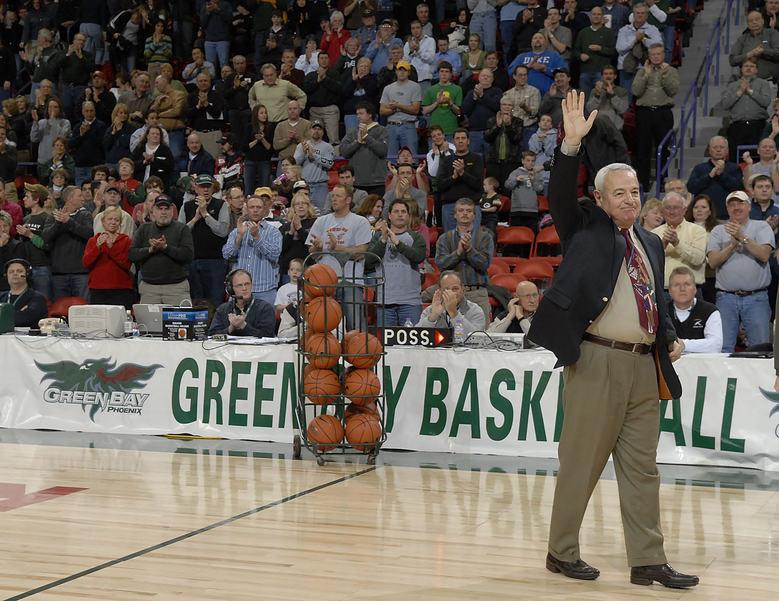 Dick Bennett Hopeful UWGB Men's Basketball Program Can Build Success