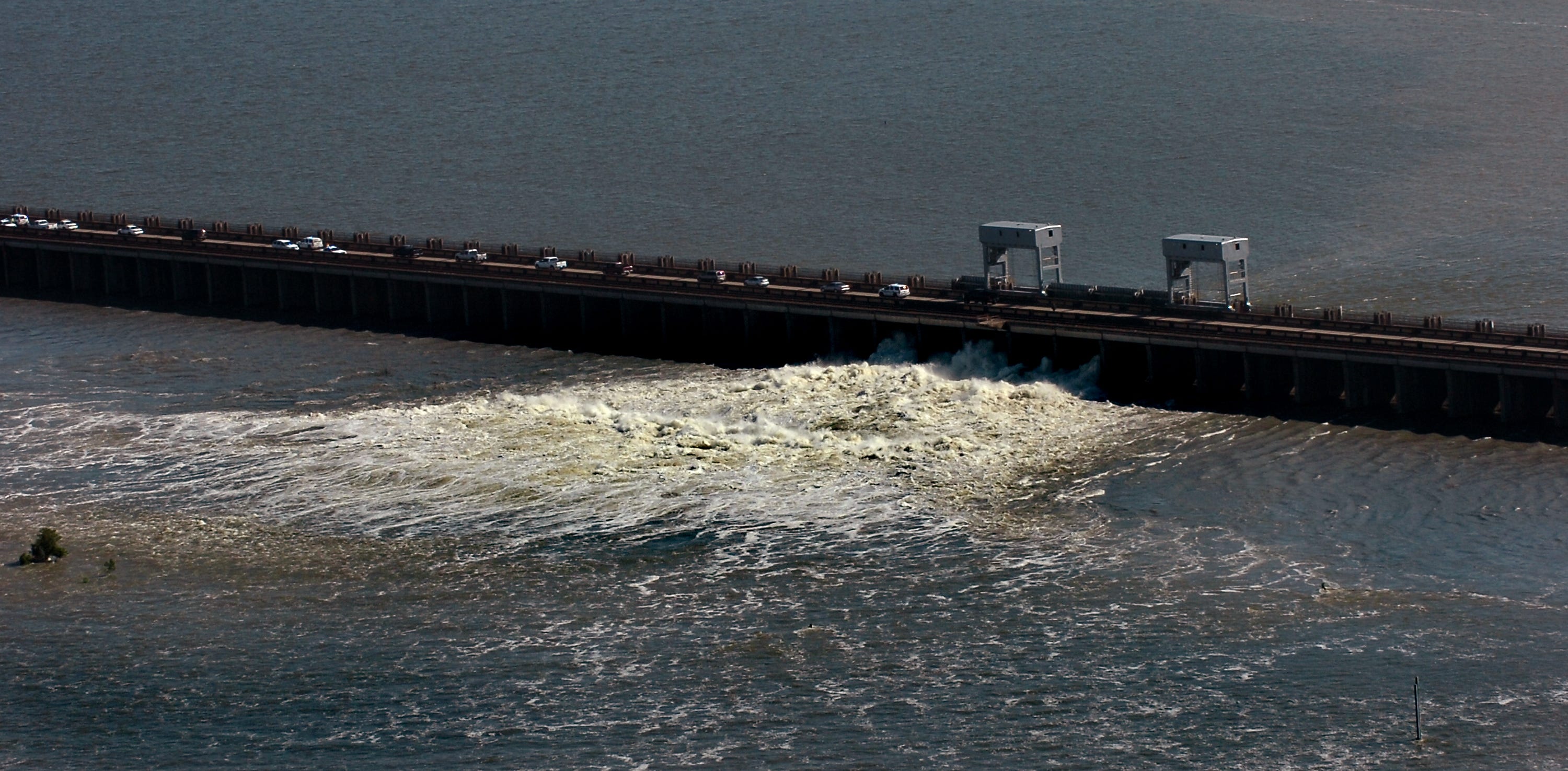 Morganza Spillway: About The Mississippi River Flood-control Structure