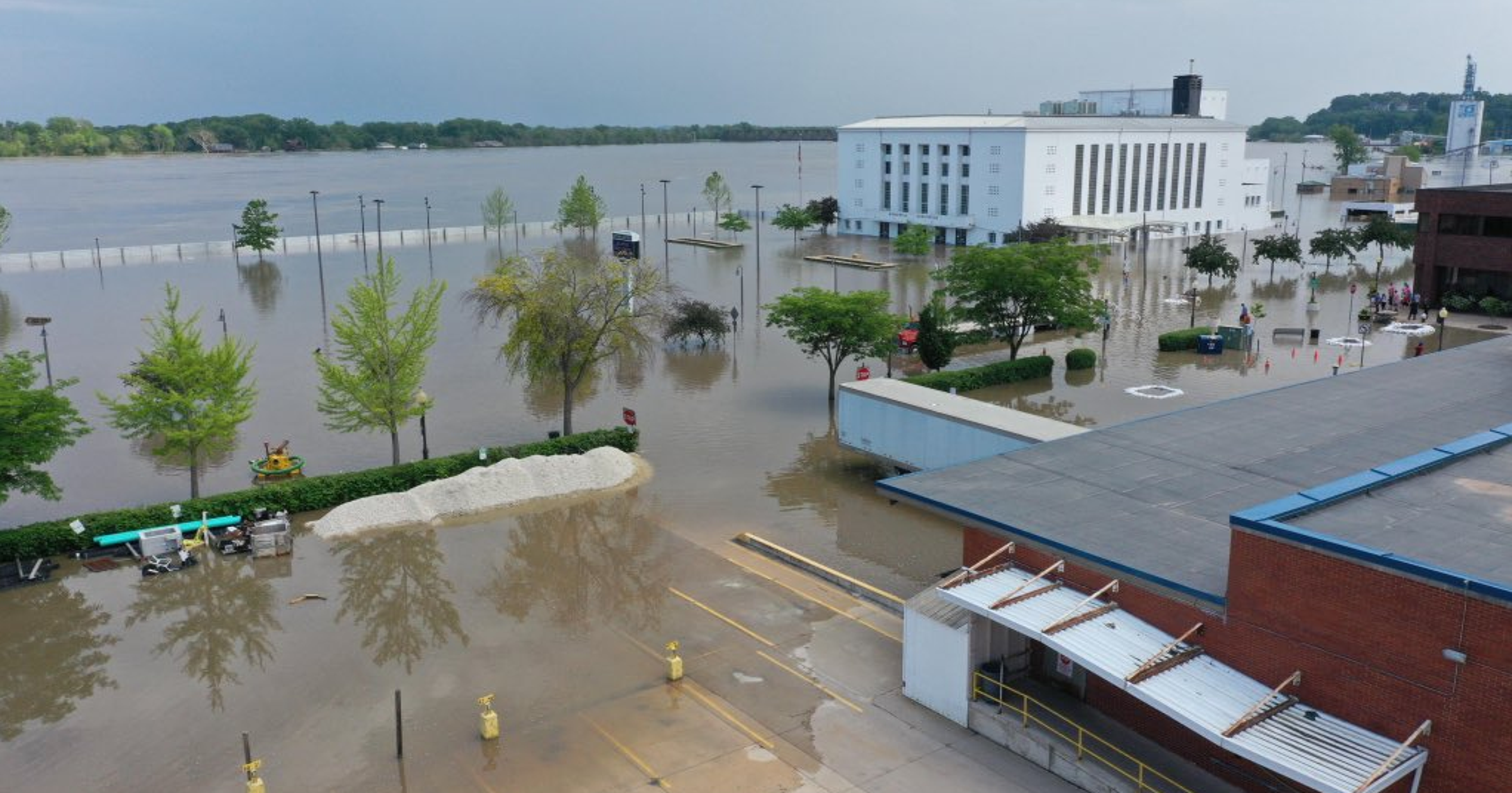 Burlington flooding HESCO barrier fails, downtown overrun with water