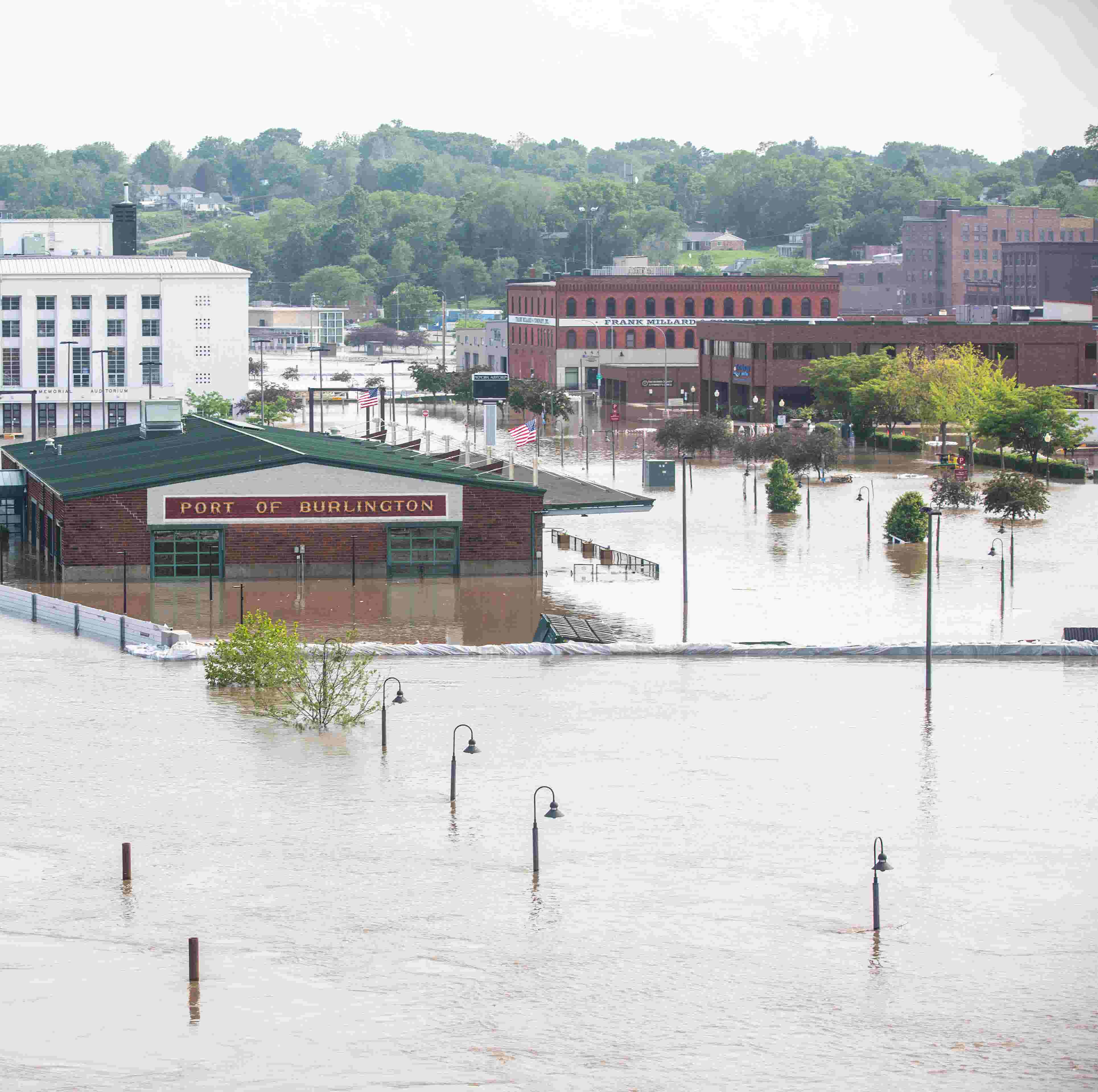 Iowa Flooding Barrier Fails Downtown Burlington Overrun With Water