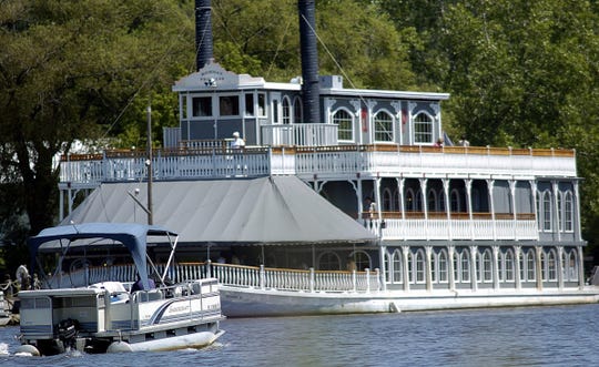 riverboat cruise lansing mi