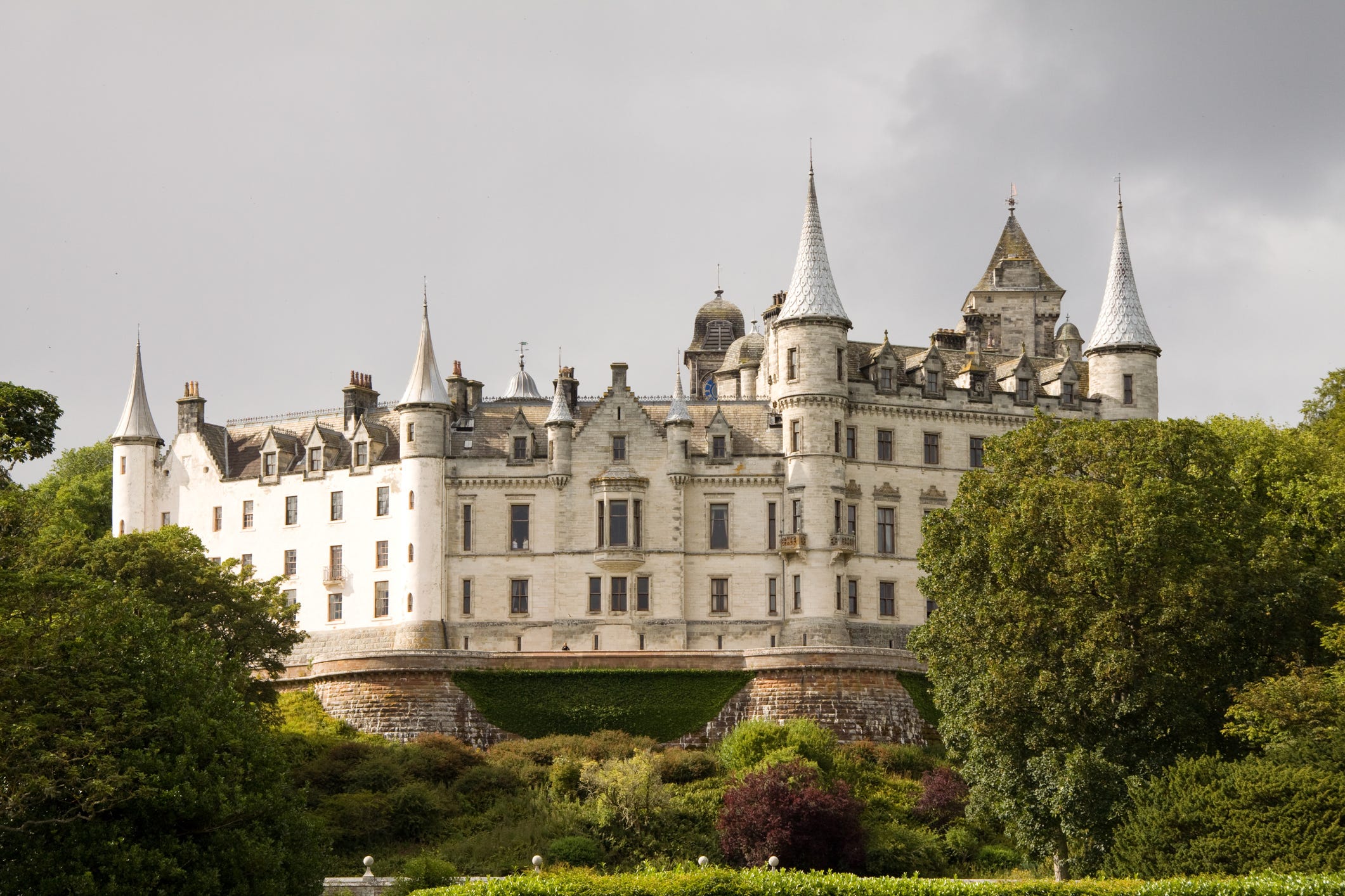 Glasgow, Gateway to Scotland: Witness the beauty and history of these 15 majestic castles