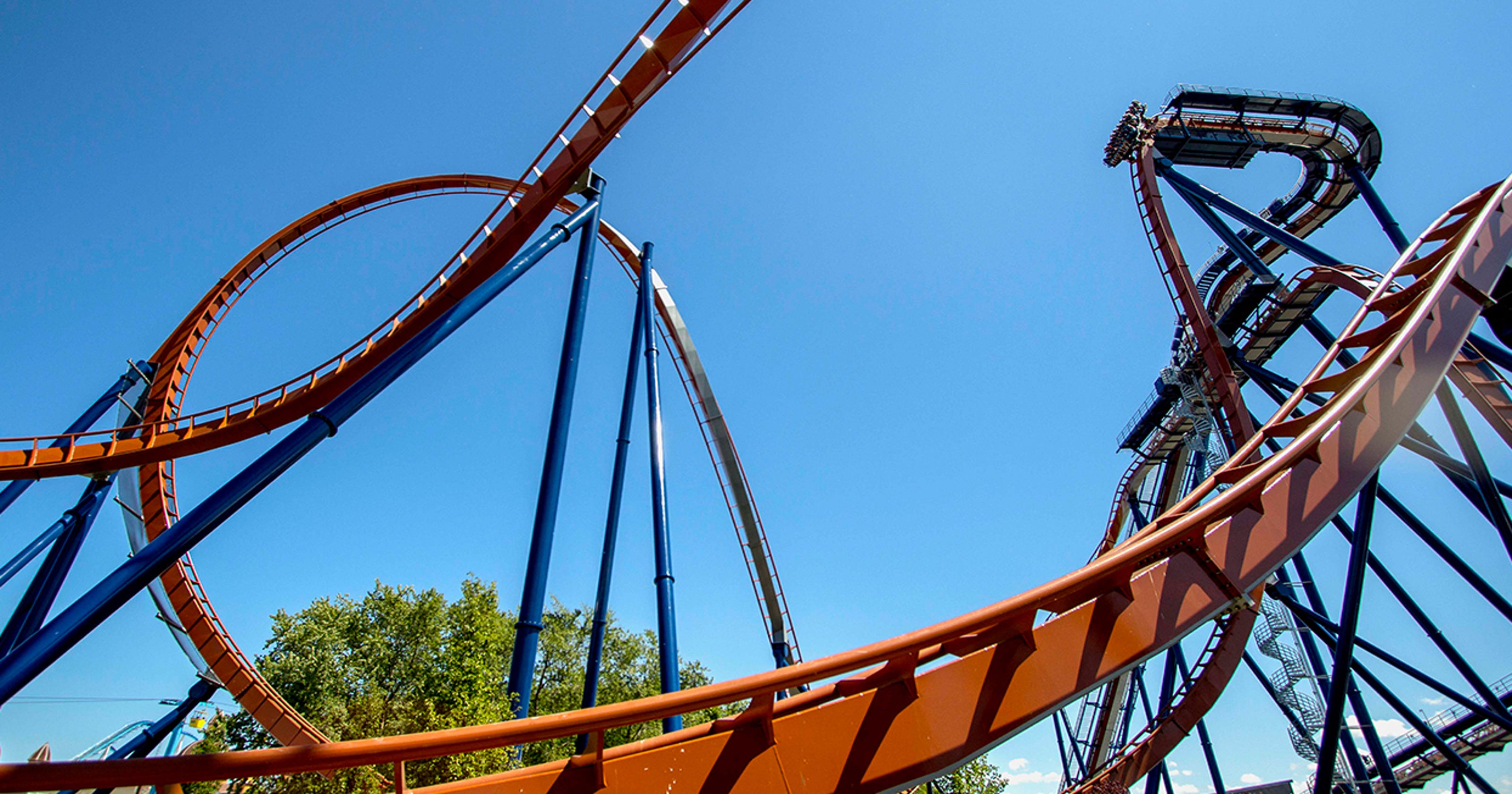 Crash on roller coaster closes Cedar Point's Valravn