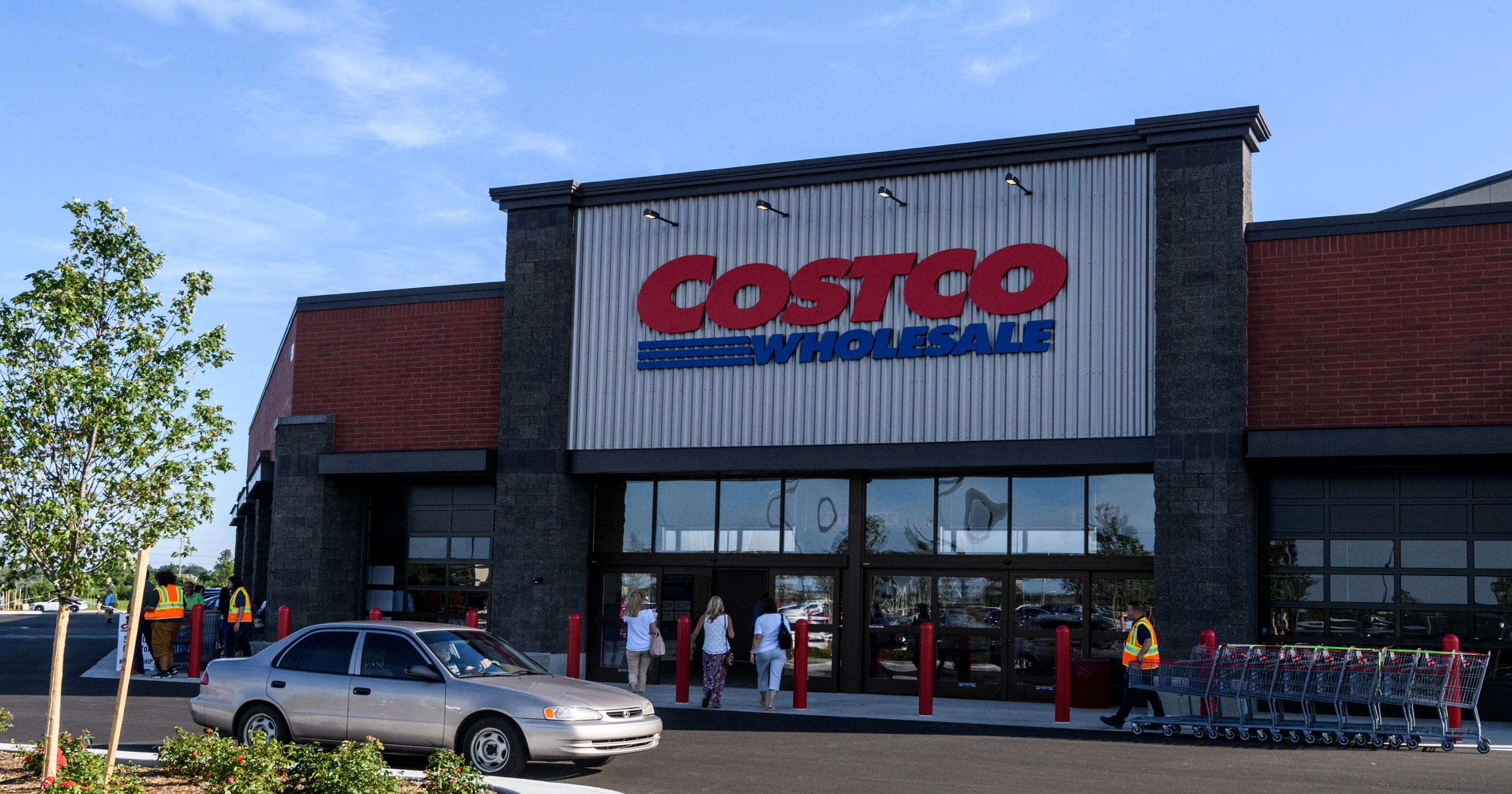 It's open! What you need to know about Costco Wholesale in Evansville