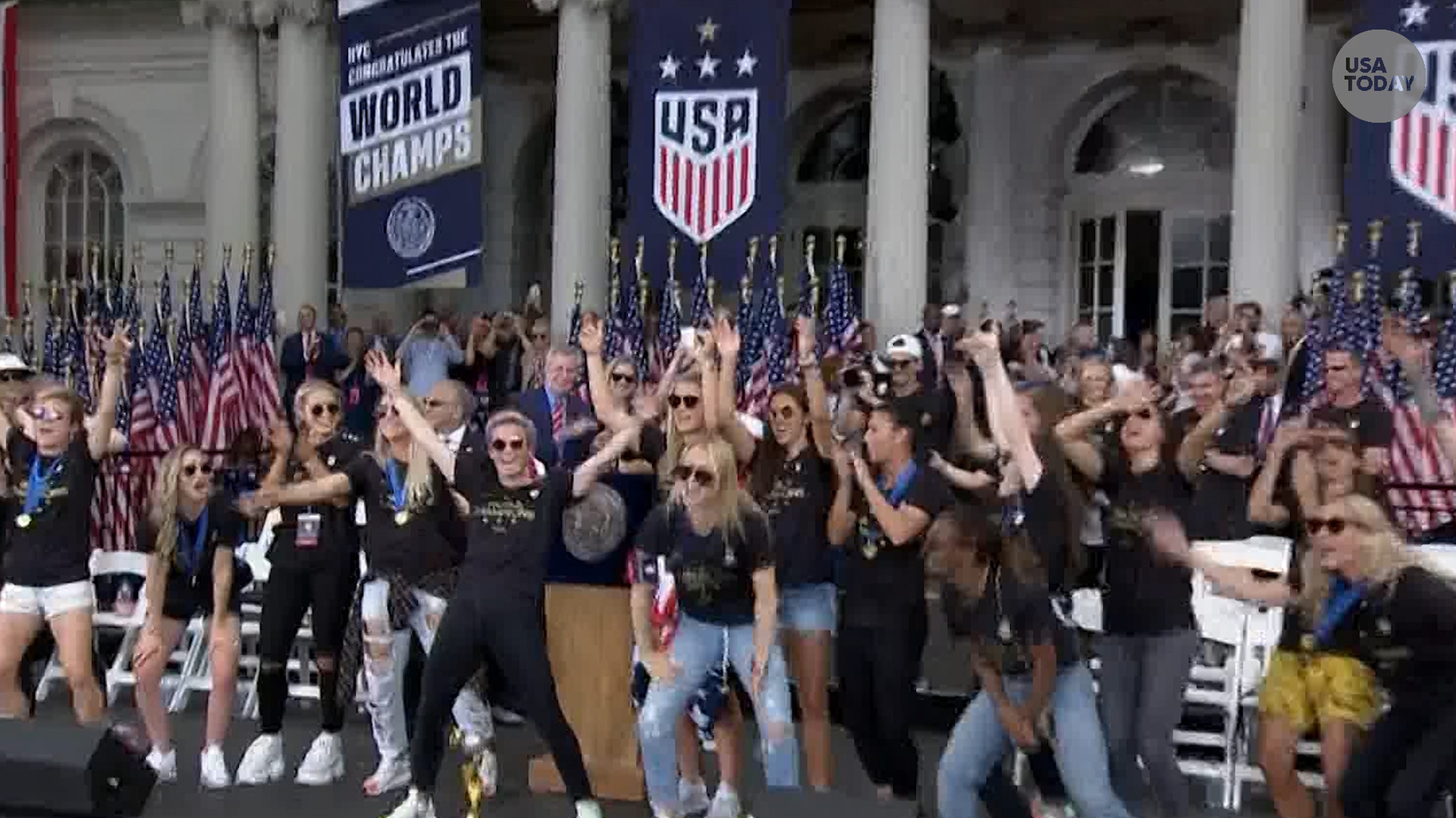 Megan Rapinoe, US women soccer team dance it out