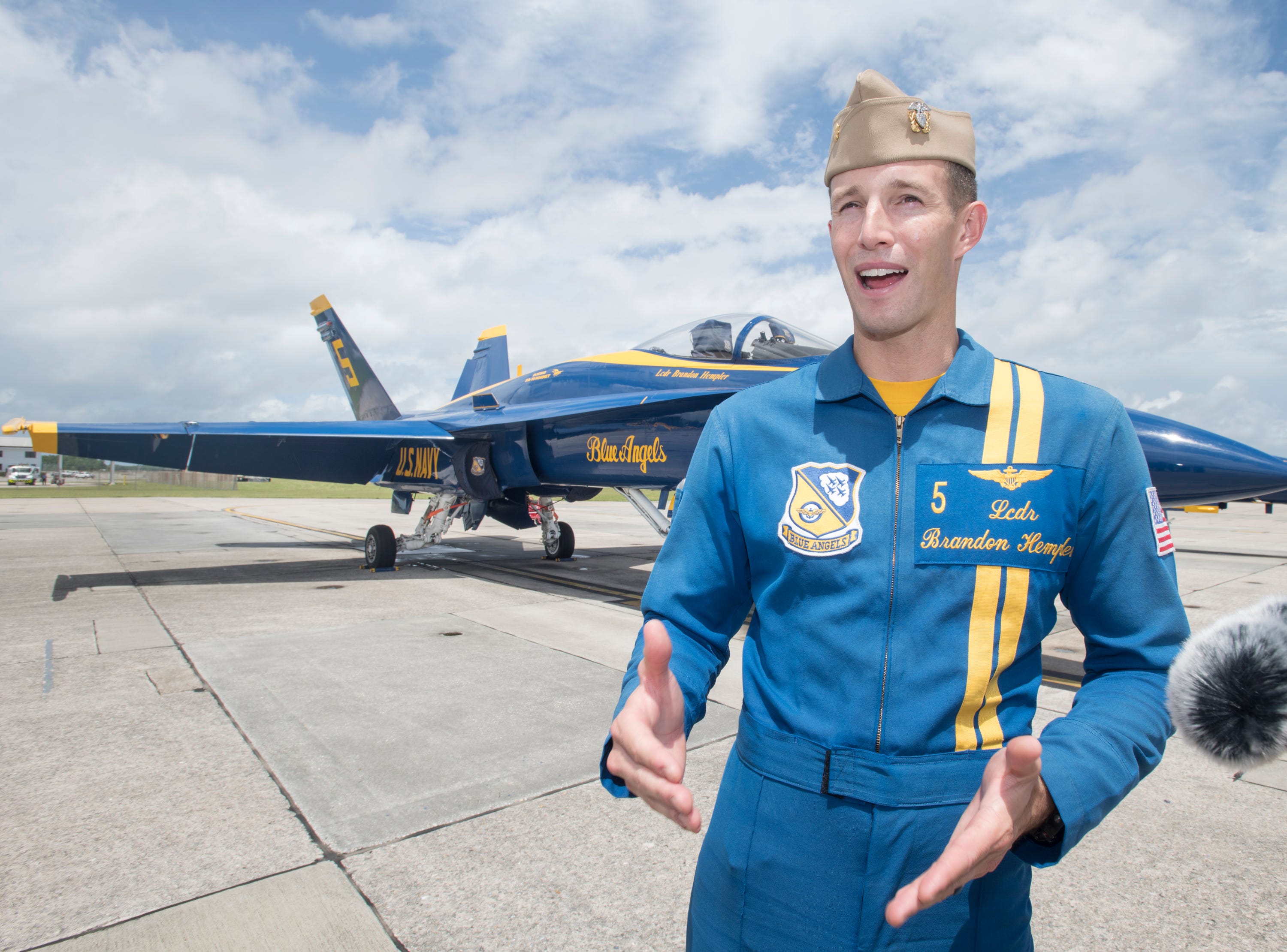 Blue Angels Announce New Pilots, Officers For 2020 And 2021 Seasons