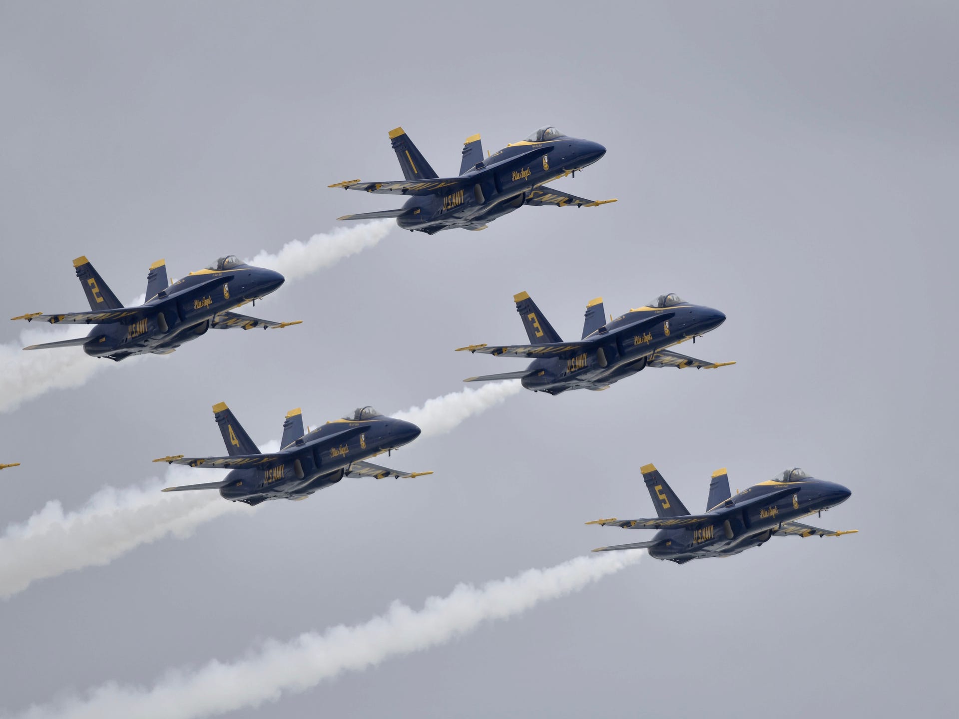 Photos of Blue Angels jets flying over Pensacola Beach on Saturday