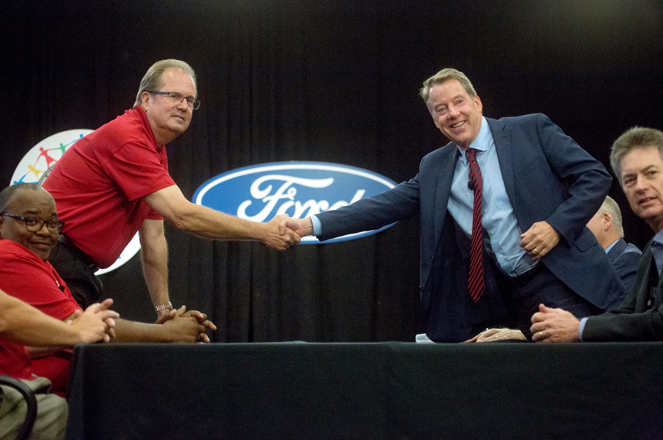 Ford and autoworkers union reach tentative agreement on labor contract