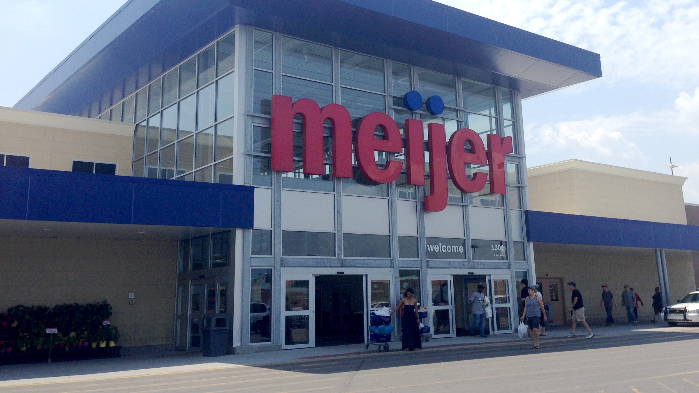 police man pooped in box put back on shelf at meijer in belleville police man pooped in box put back on